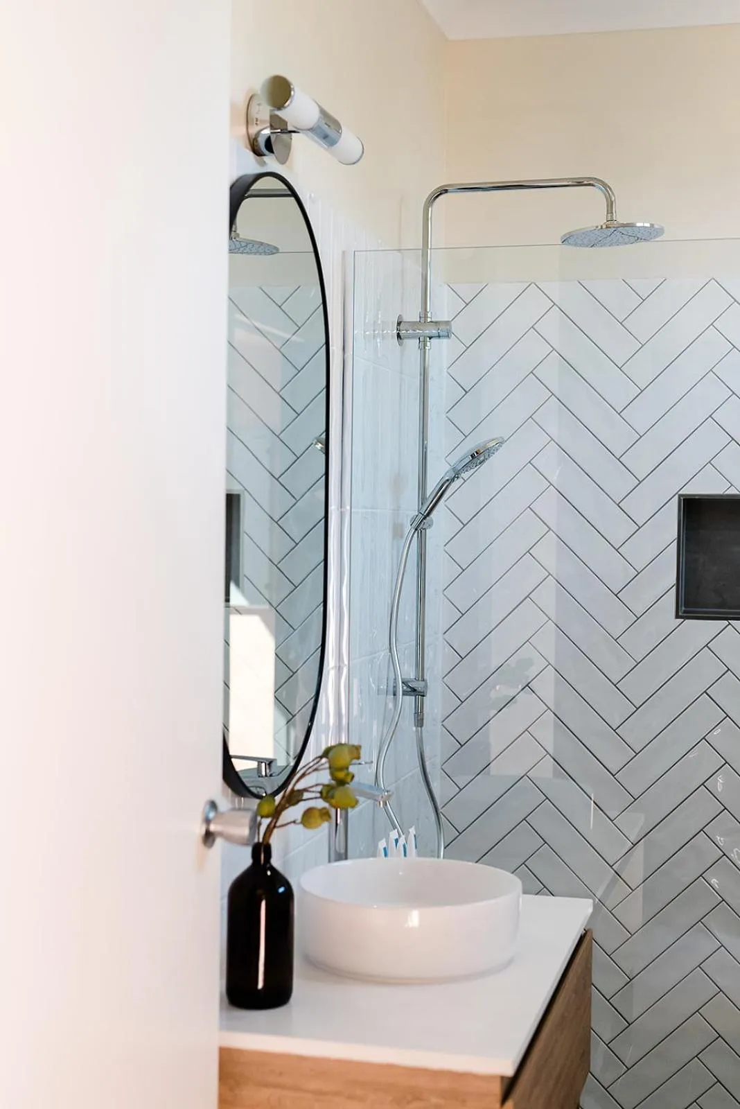 Bathroom in Tuileries at De Bortoli Rutherglen