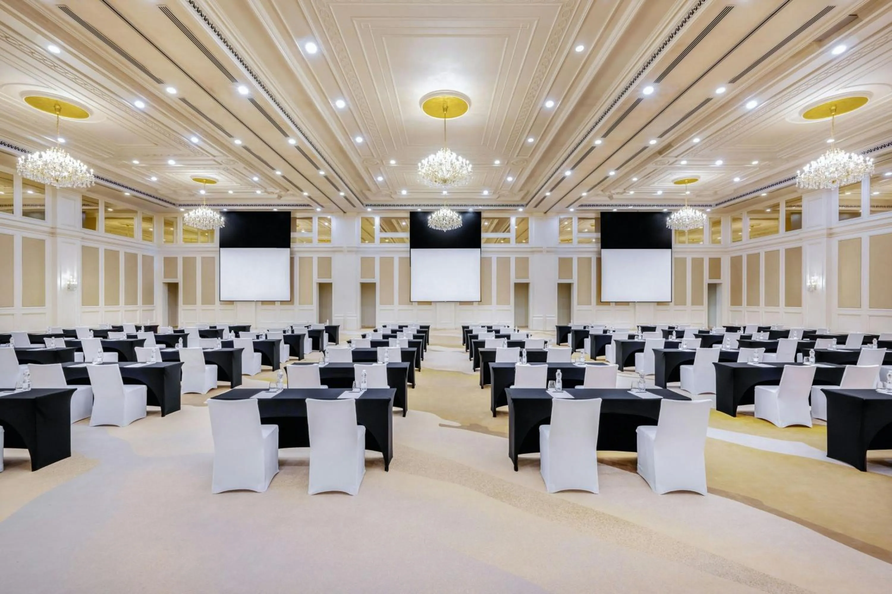 Meeting/conference room in JW Marriott Marquis City Center Doha