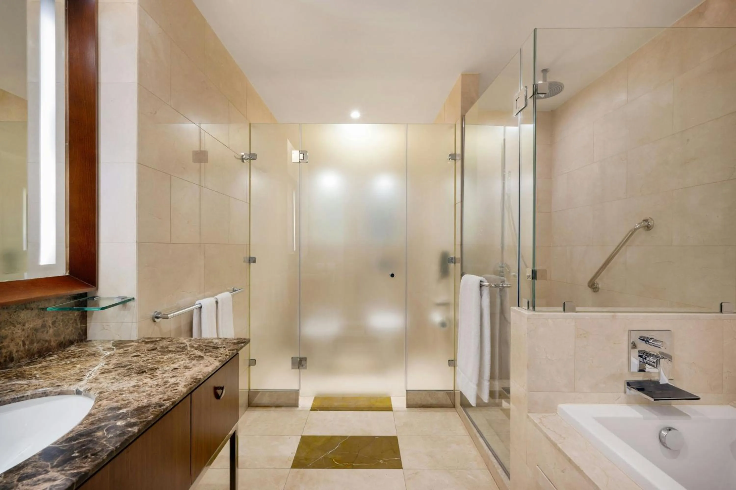 Bathroom in JW Marriott Marquis City Center Doha