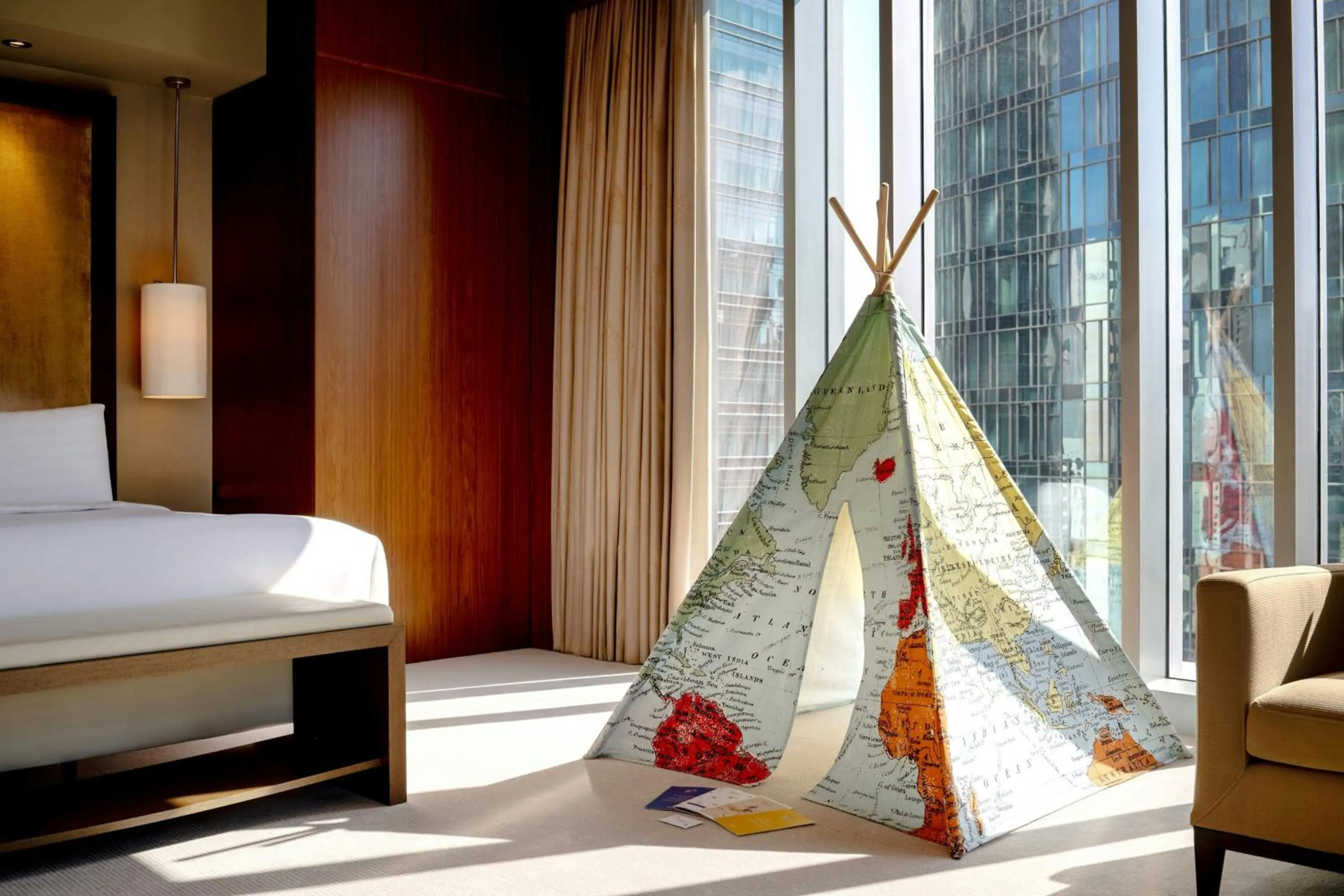 Photo of the whole room, Bed in JW Marriott Marquis City Center Doha