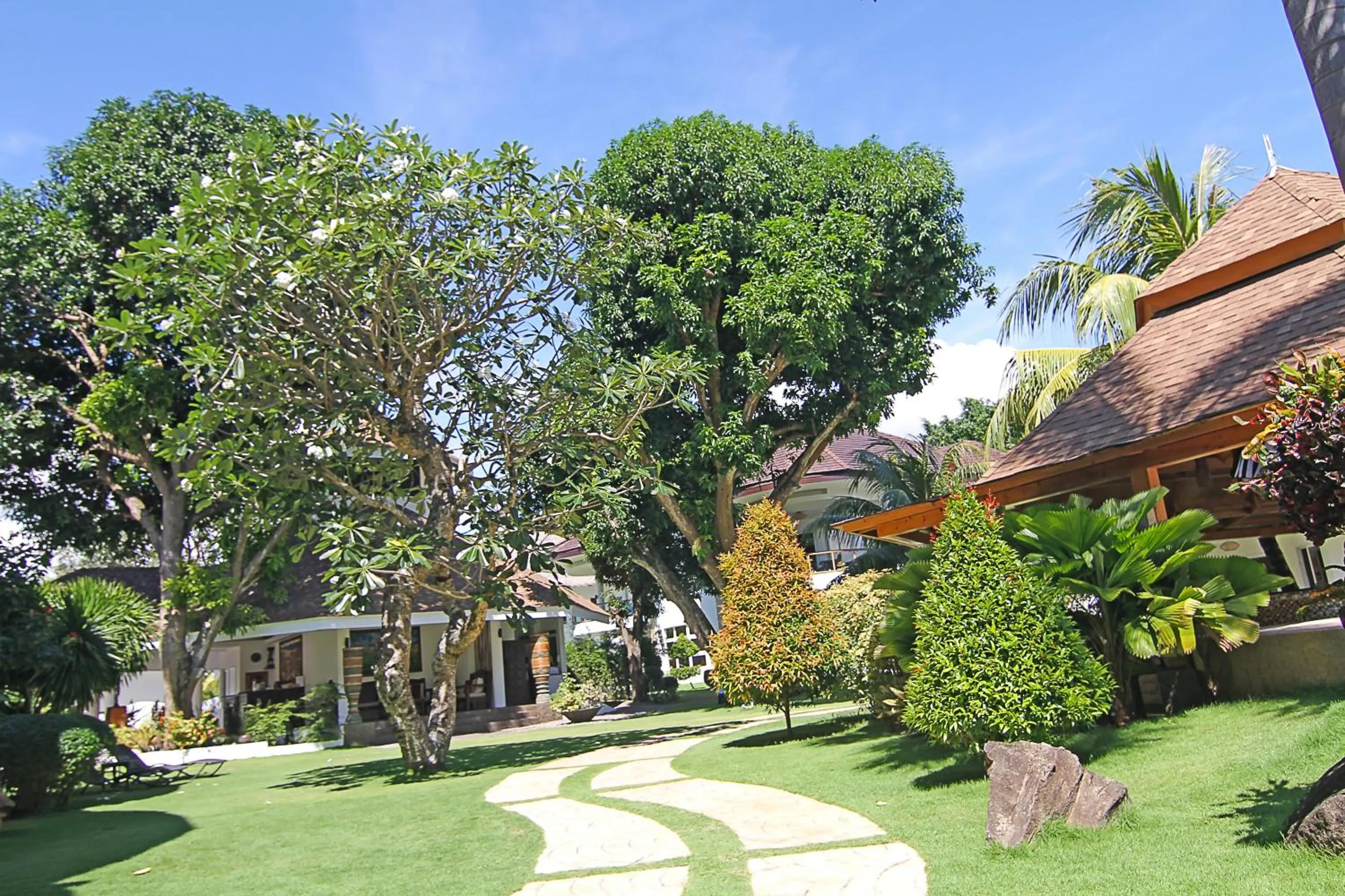 Day in Vida Homes Condo Resort