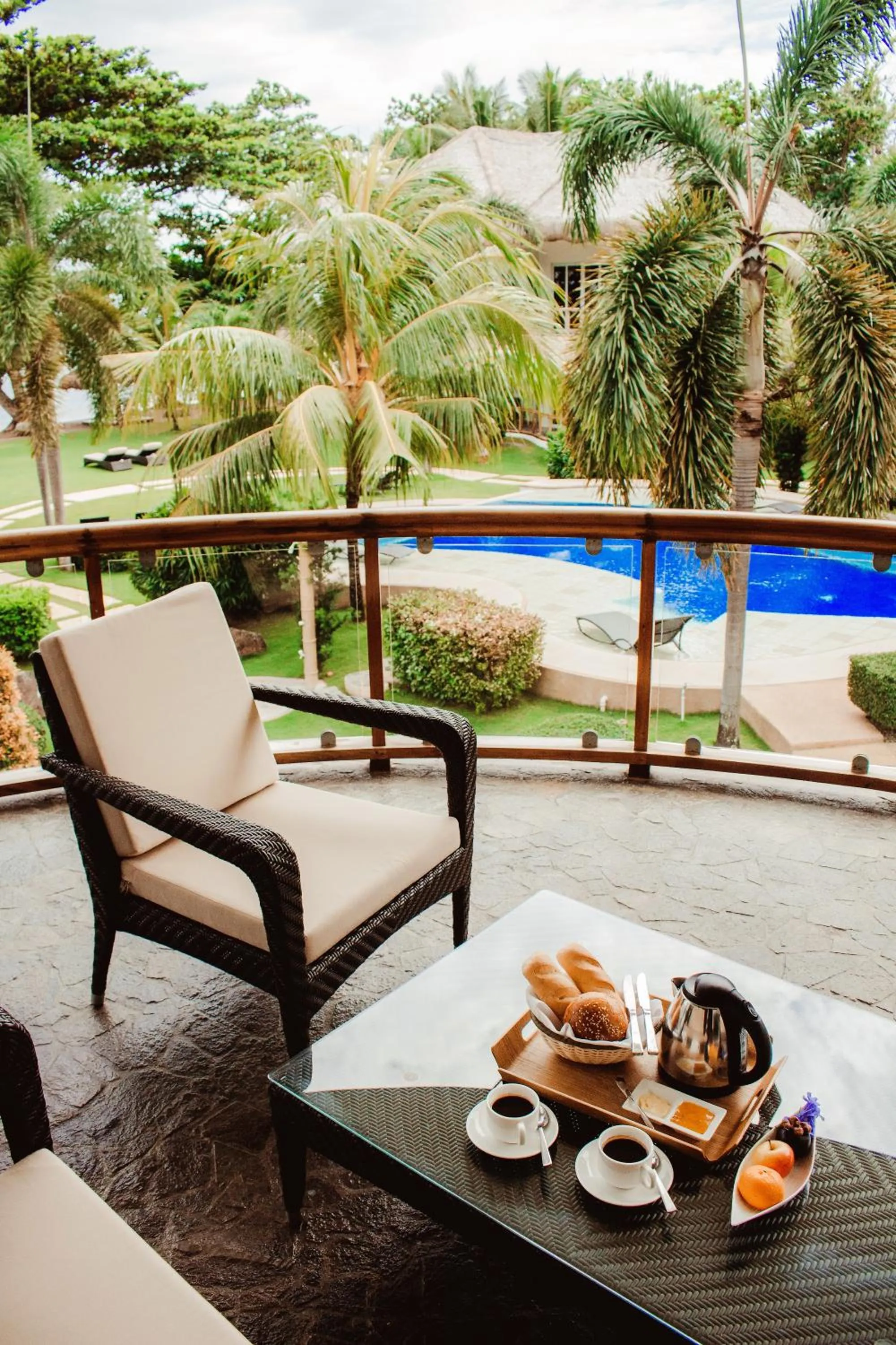 Day in Vida Homes Condo Resort