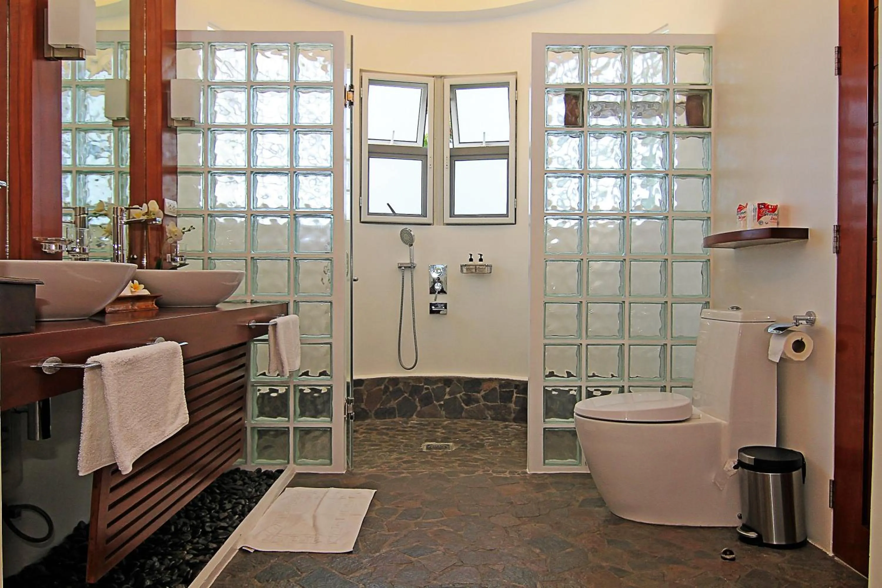 Bathroom in Vida Homes Condo Resort