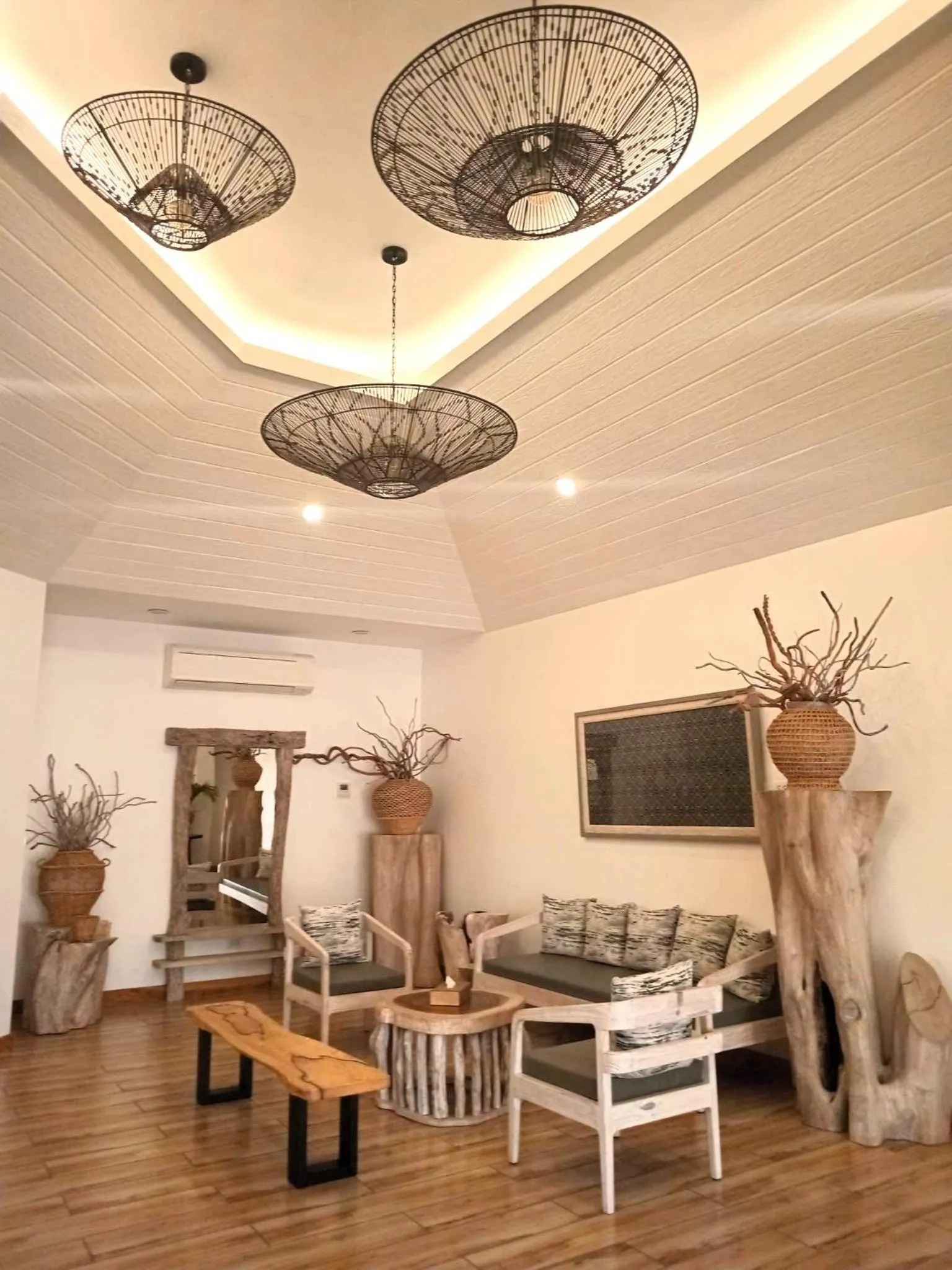 Seating area in Vida Homes Condo Resort