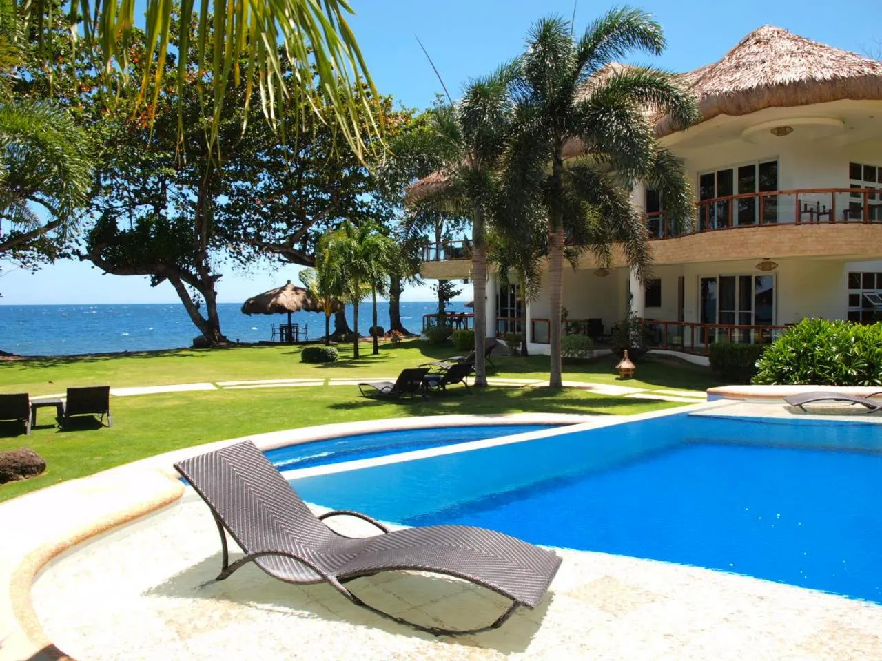 Day in Vida Homes Condo Resort