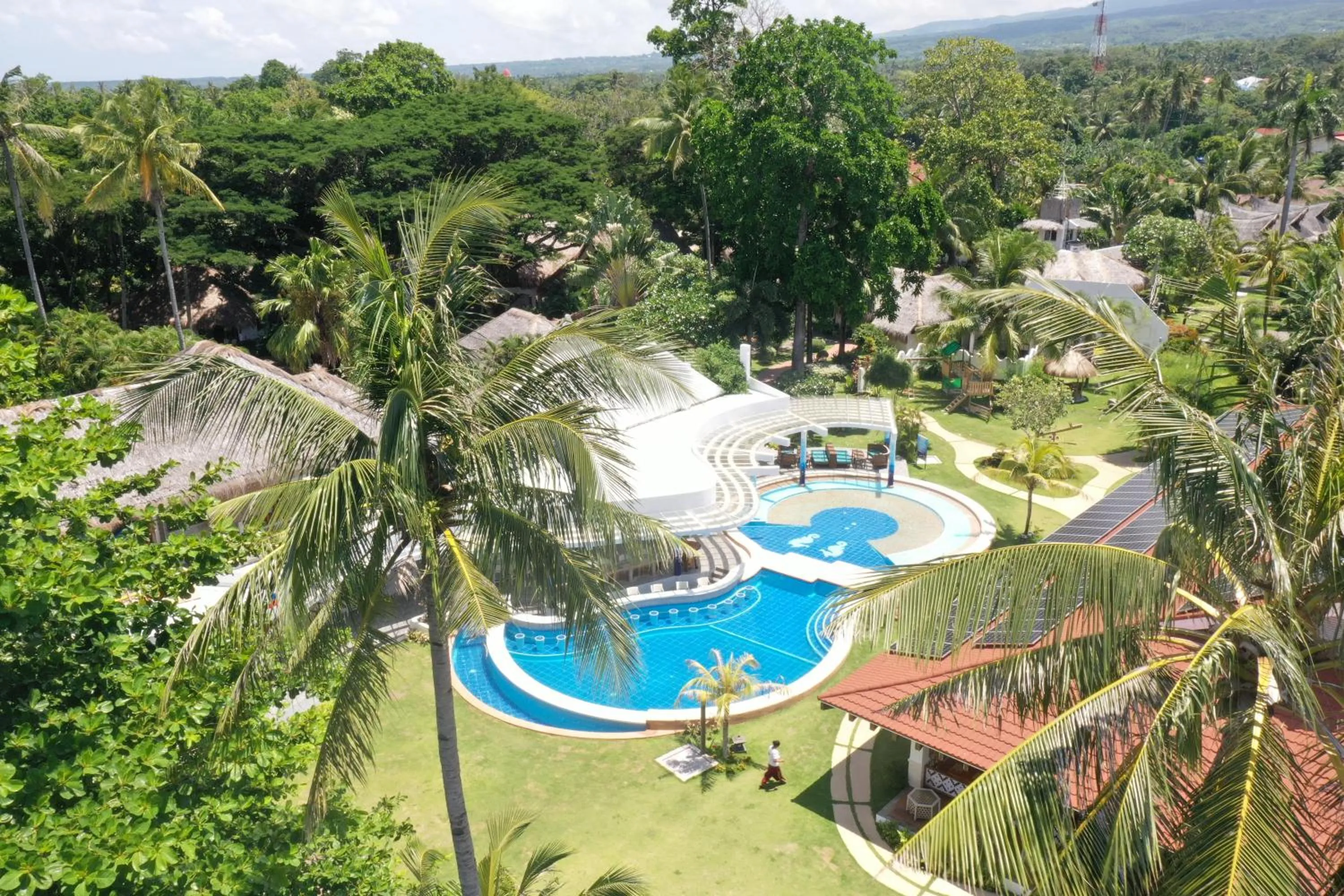 Restaurant/places to eat in Vida Homes Condo Resort