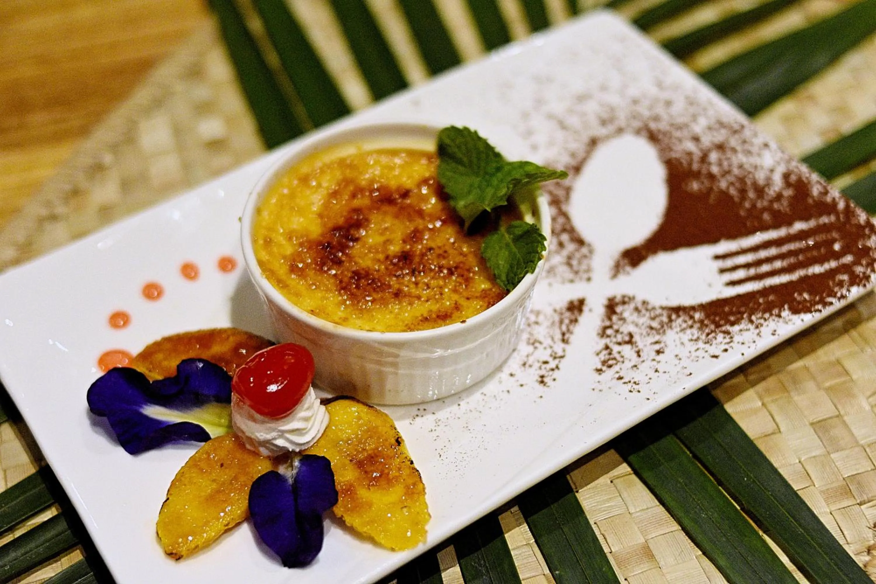 Restaurant/places to eat in Vida Homes Condo Resort