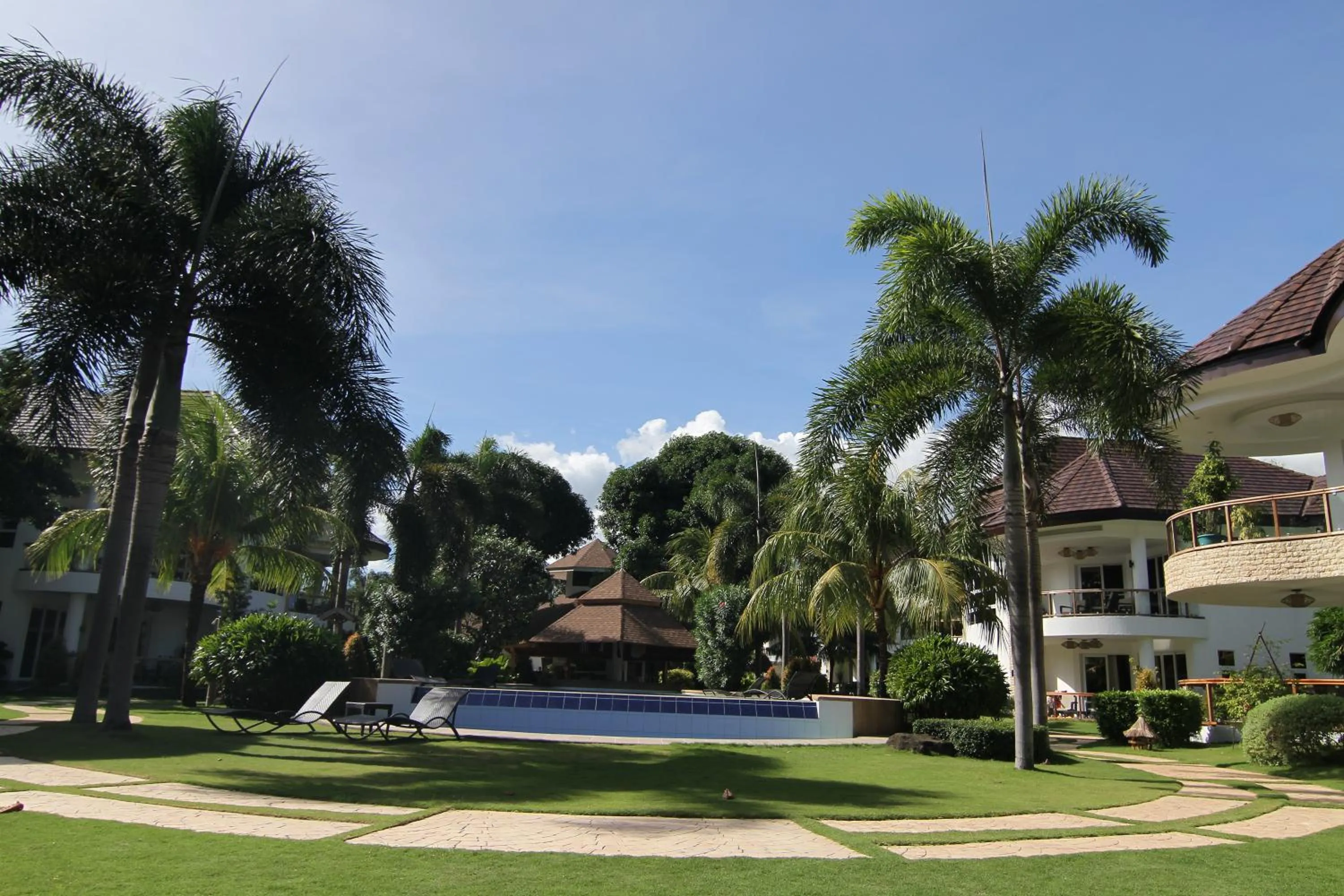 Garden in Vida Homes Condo Resort