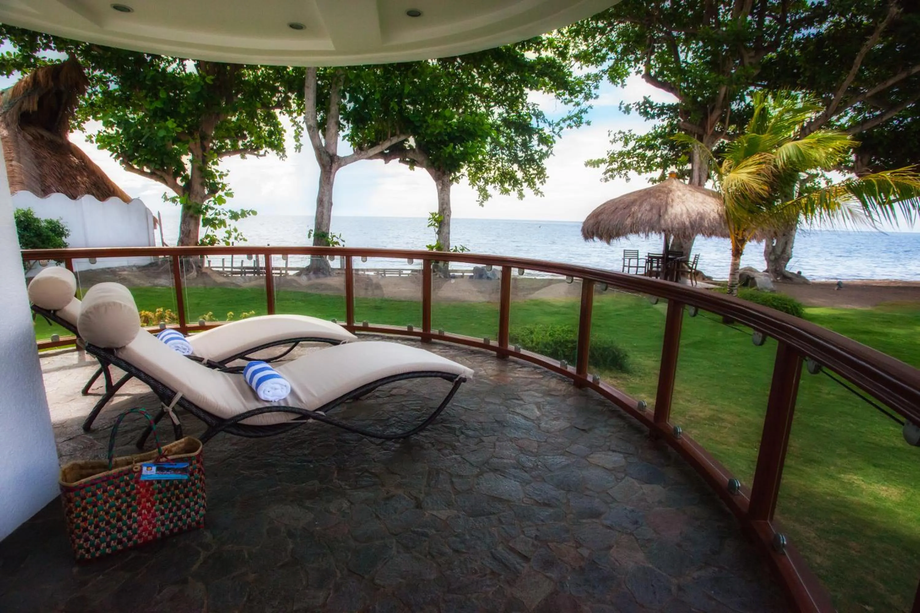 Garden in Vida Homes Condo Resort