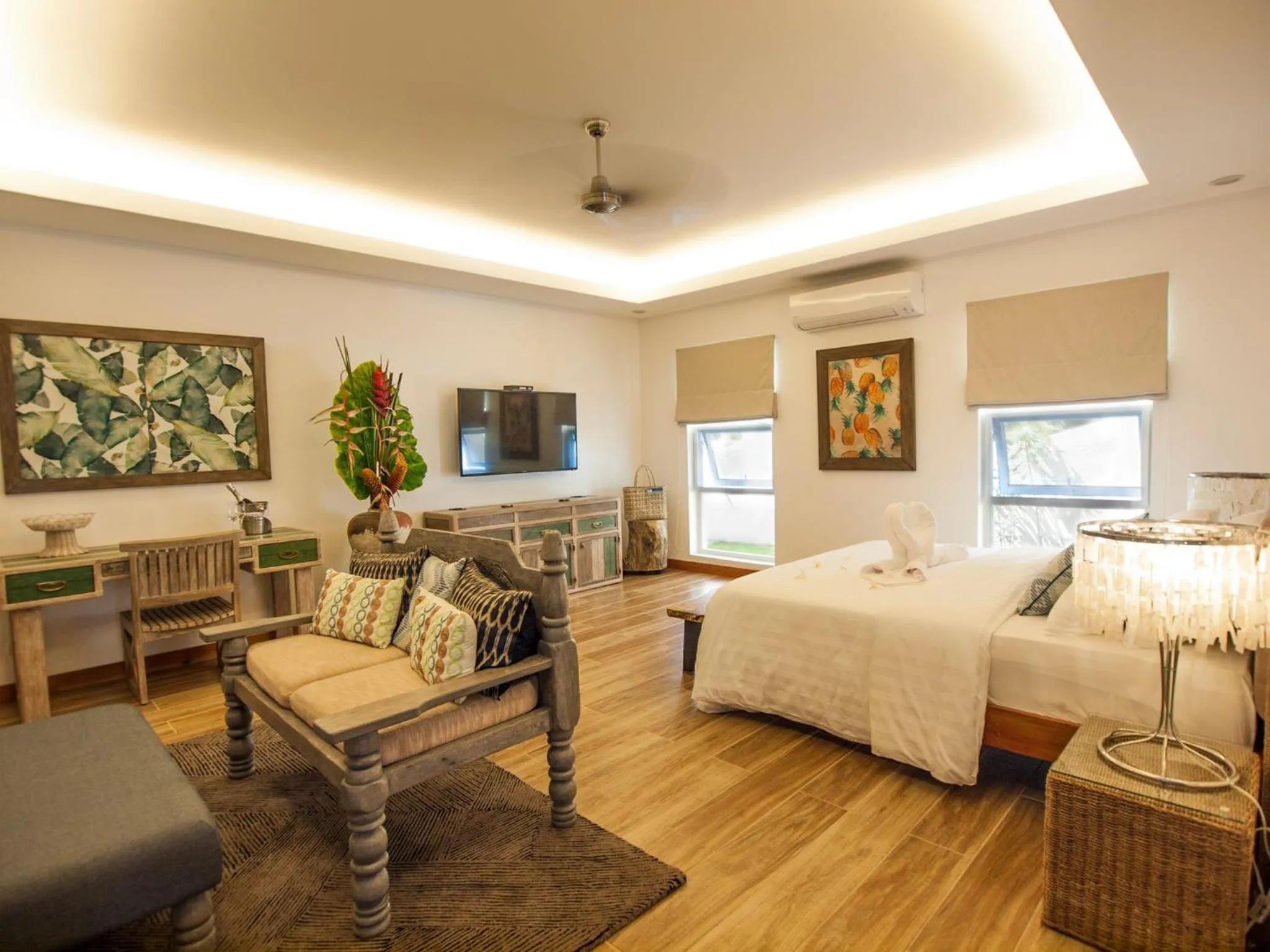 Photo of the whole room, Bed in Vida Homes Condo Resort