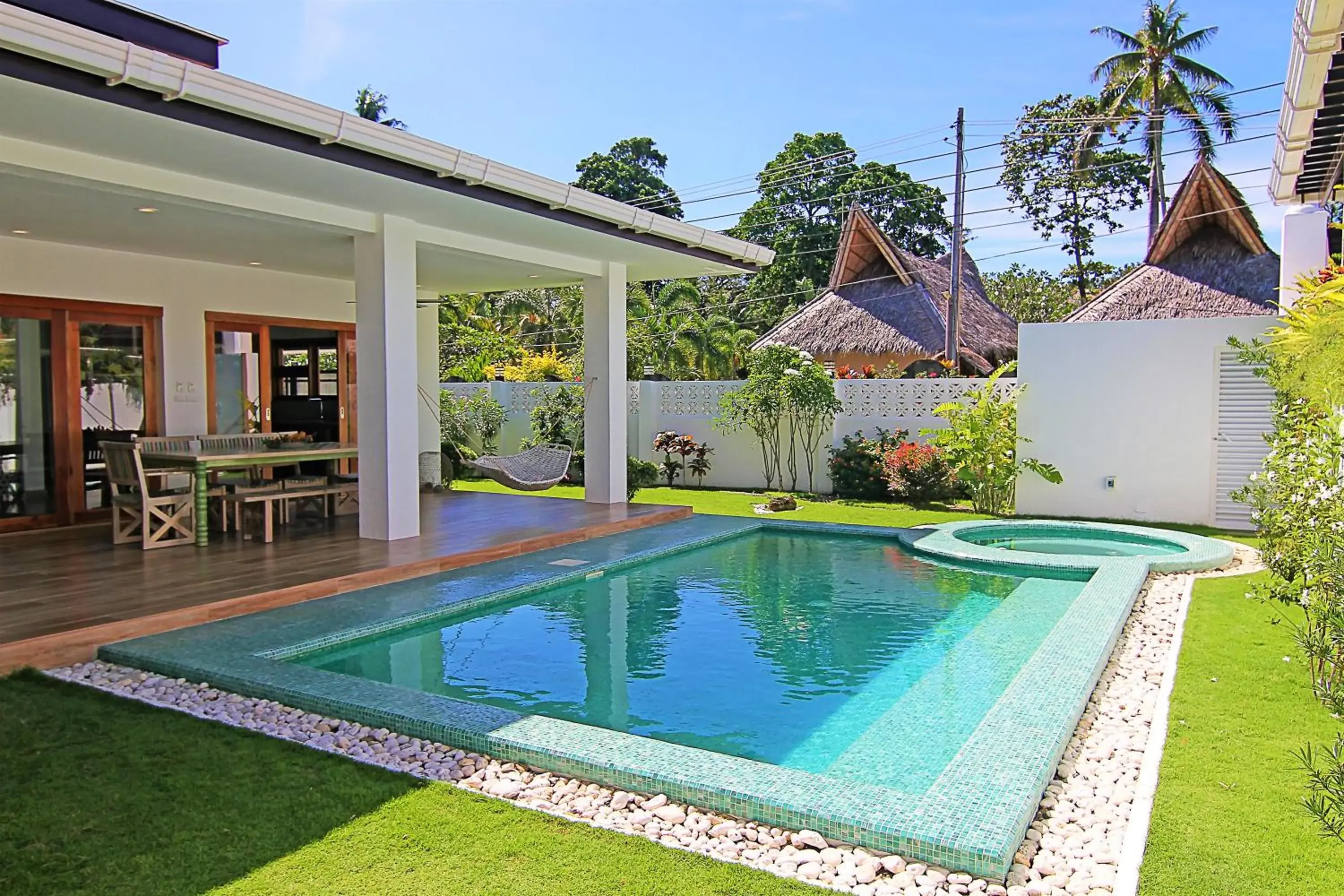 Premium Three Bedroom Villa in Vida Homes Condo Resort Premium Three Bedroom Villa in Vida Homes Condo Resort