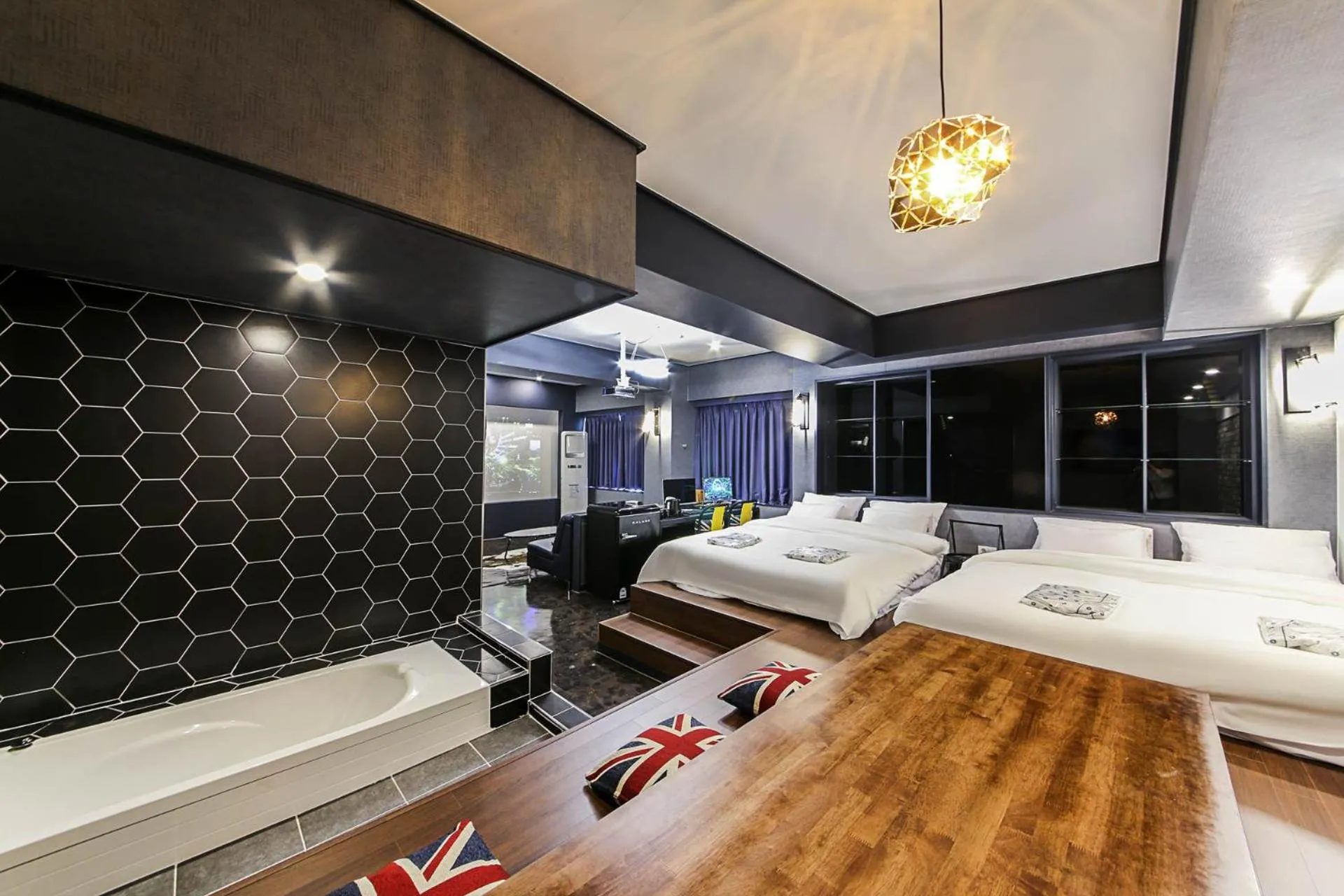 Bed in Fine Avenue Hotel