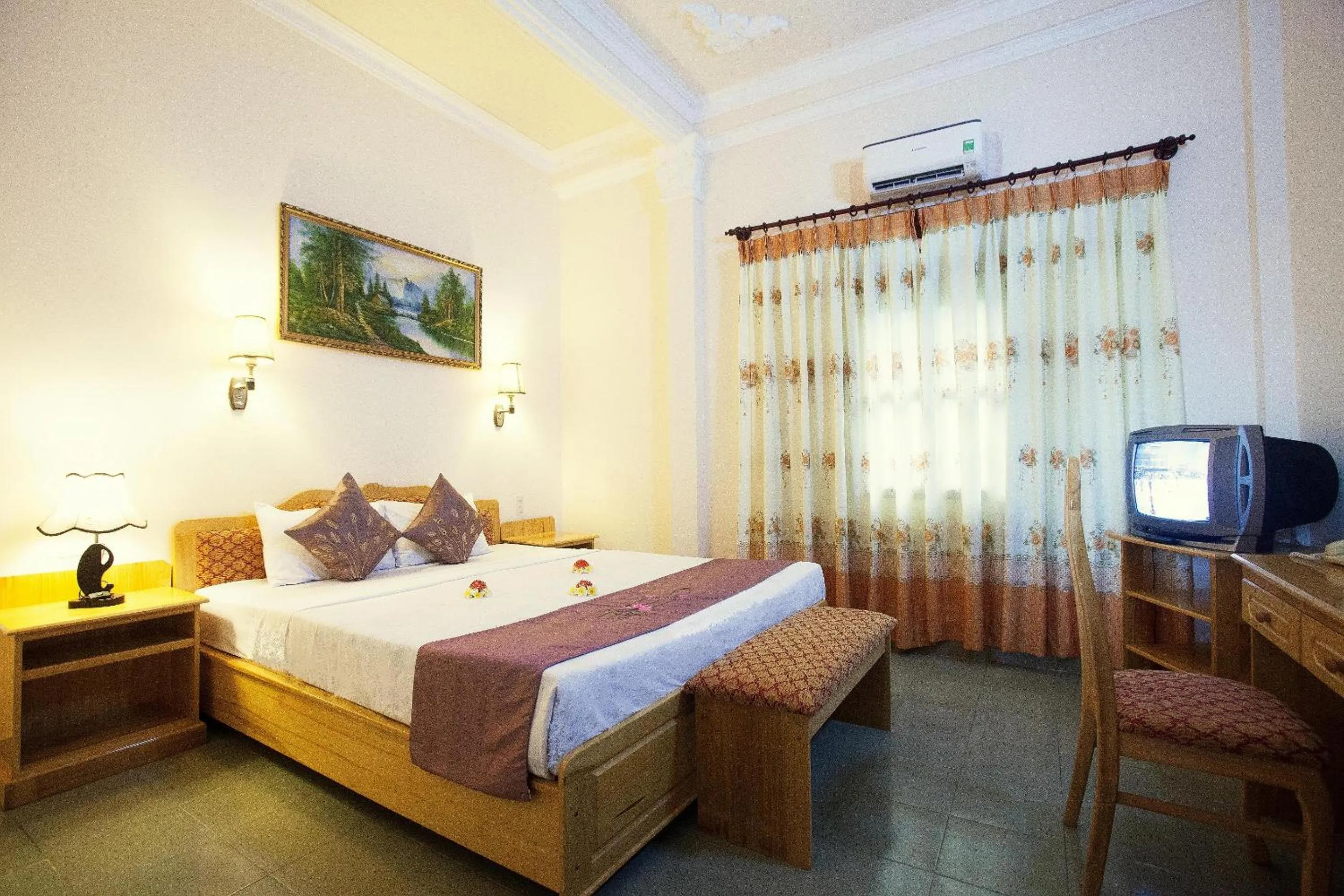 Bed in Palmira Beach Resort & Spa