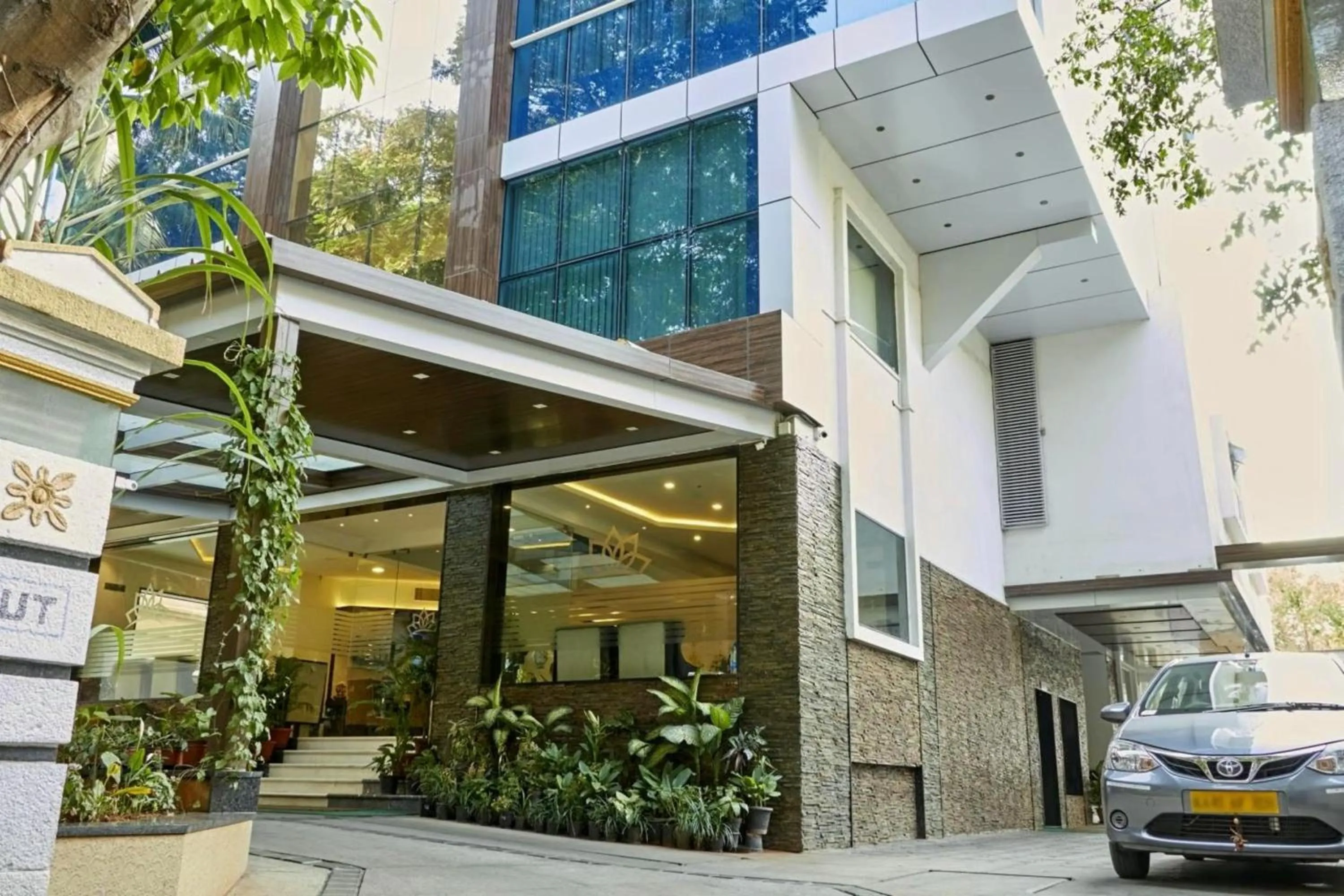 Facade/entrance in Akshaya Aura