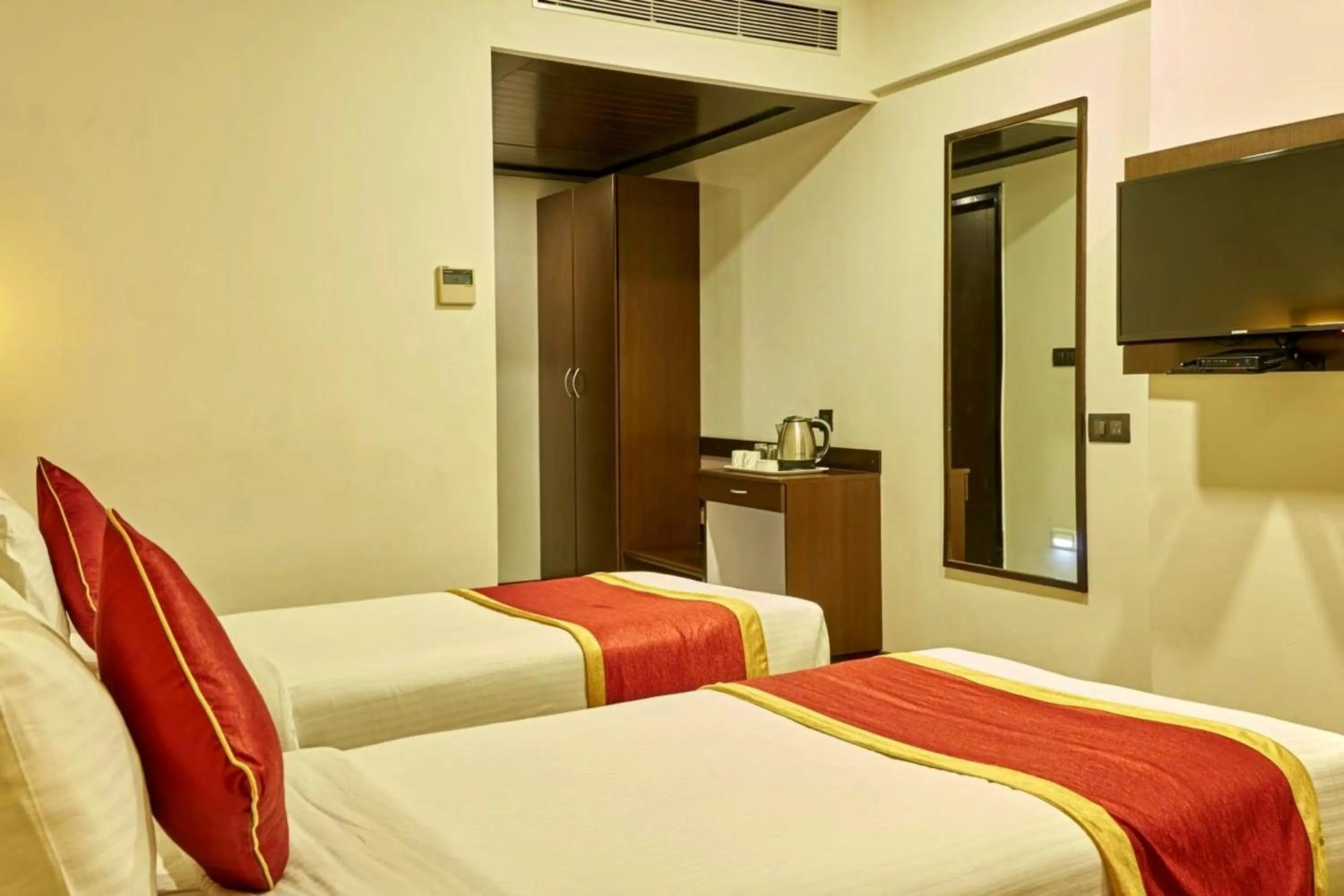 Bedroom, Bed in Akshaya Aura