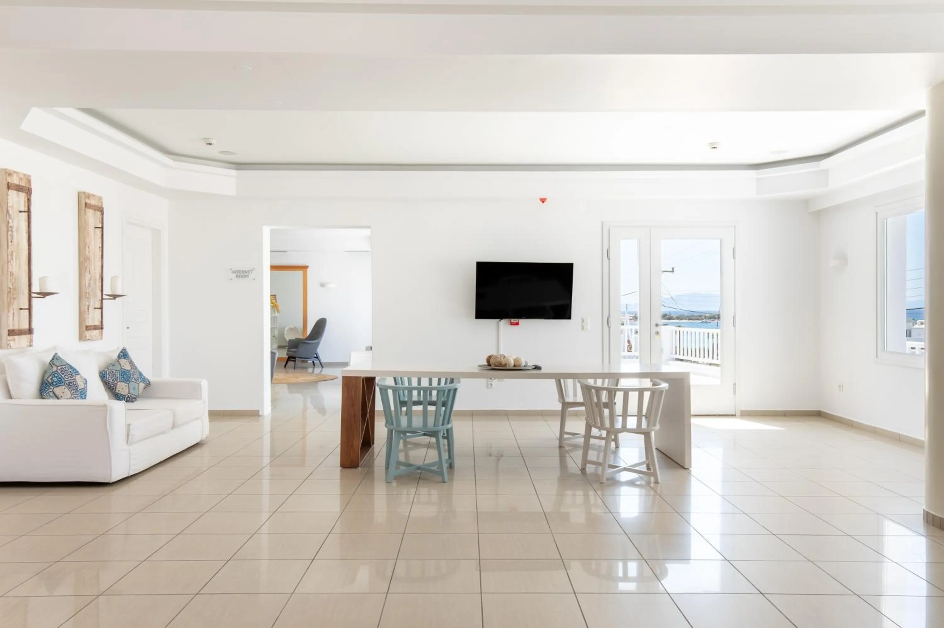 Lobby or reception in The George Hotel Mykonos