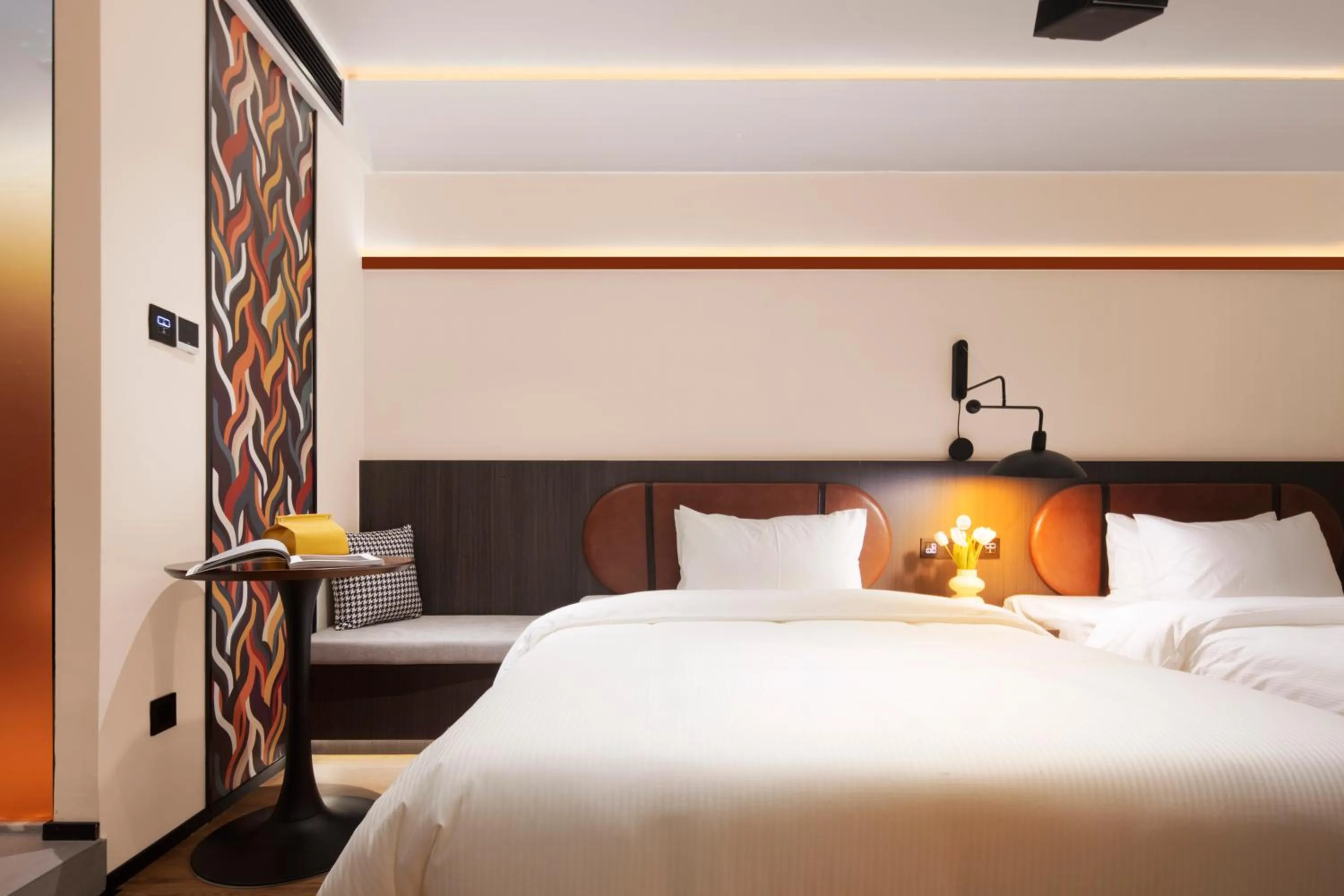 Photo of the whole room, Bed in Merica Hotel-ChongQing jiefangbei