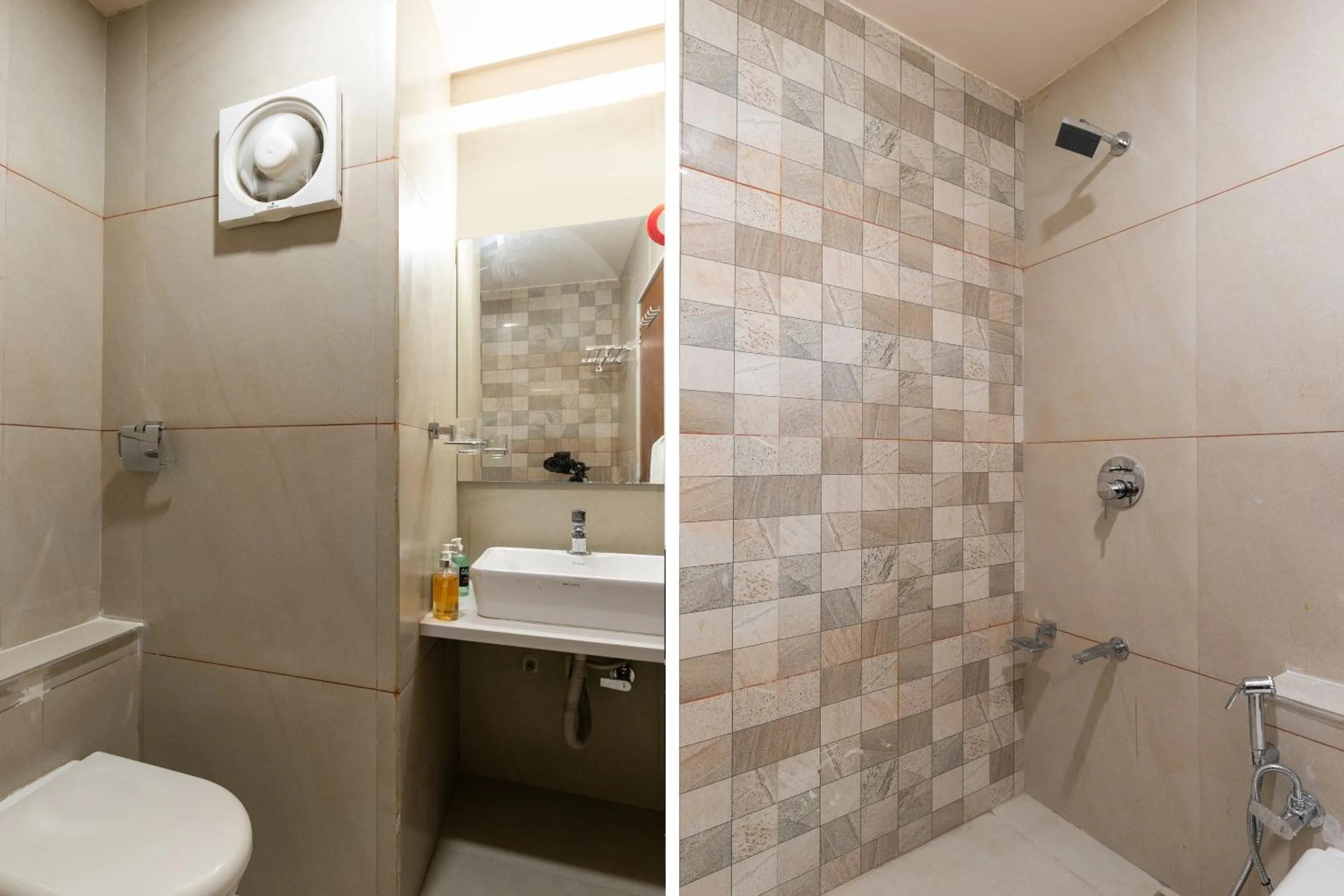 Bathroom in Super Collection O Simran Raghuveer Para