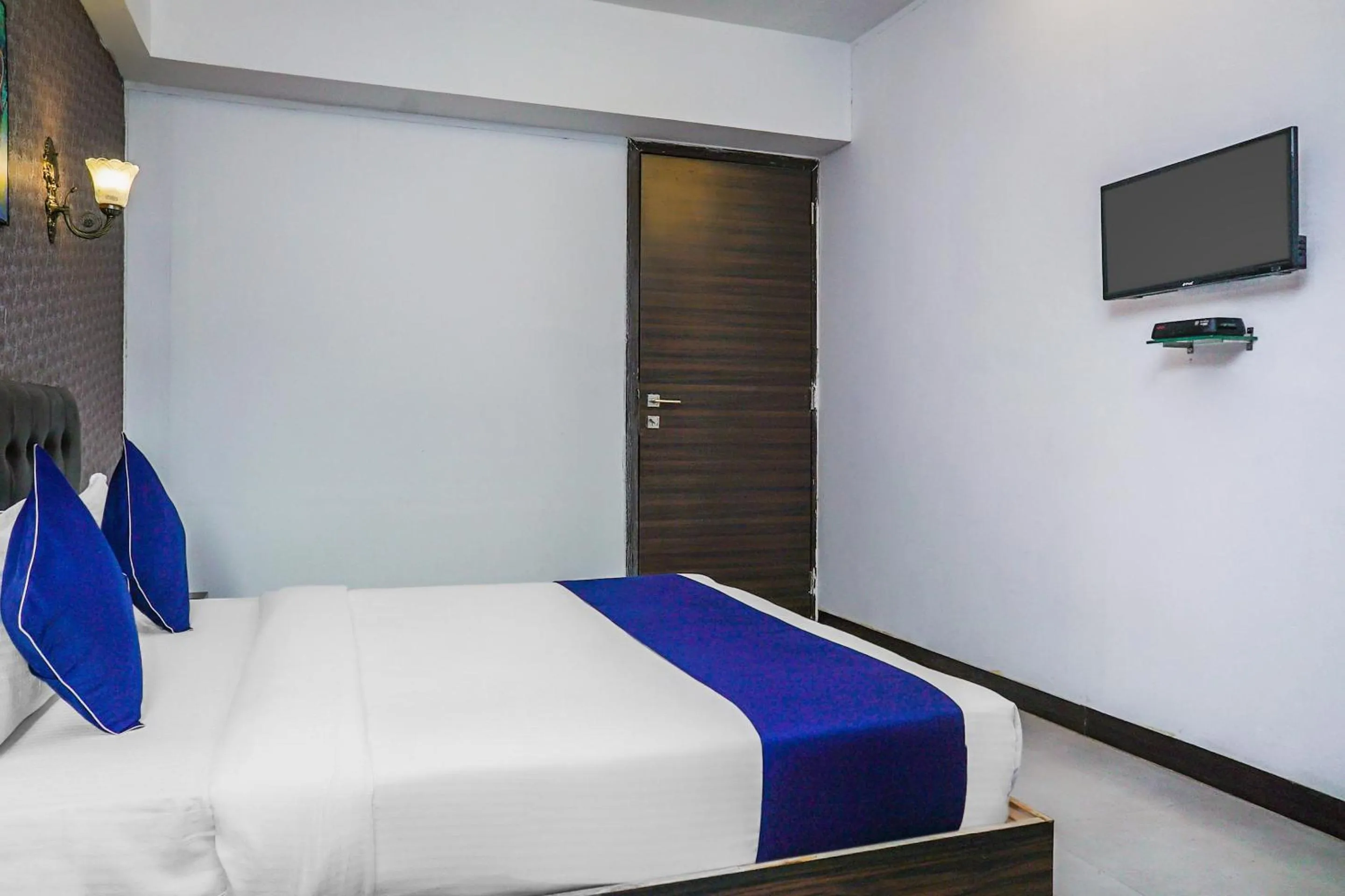 Bed in Hotel O Divine Destination