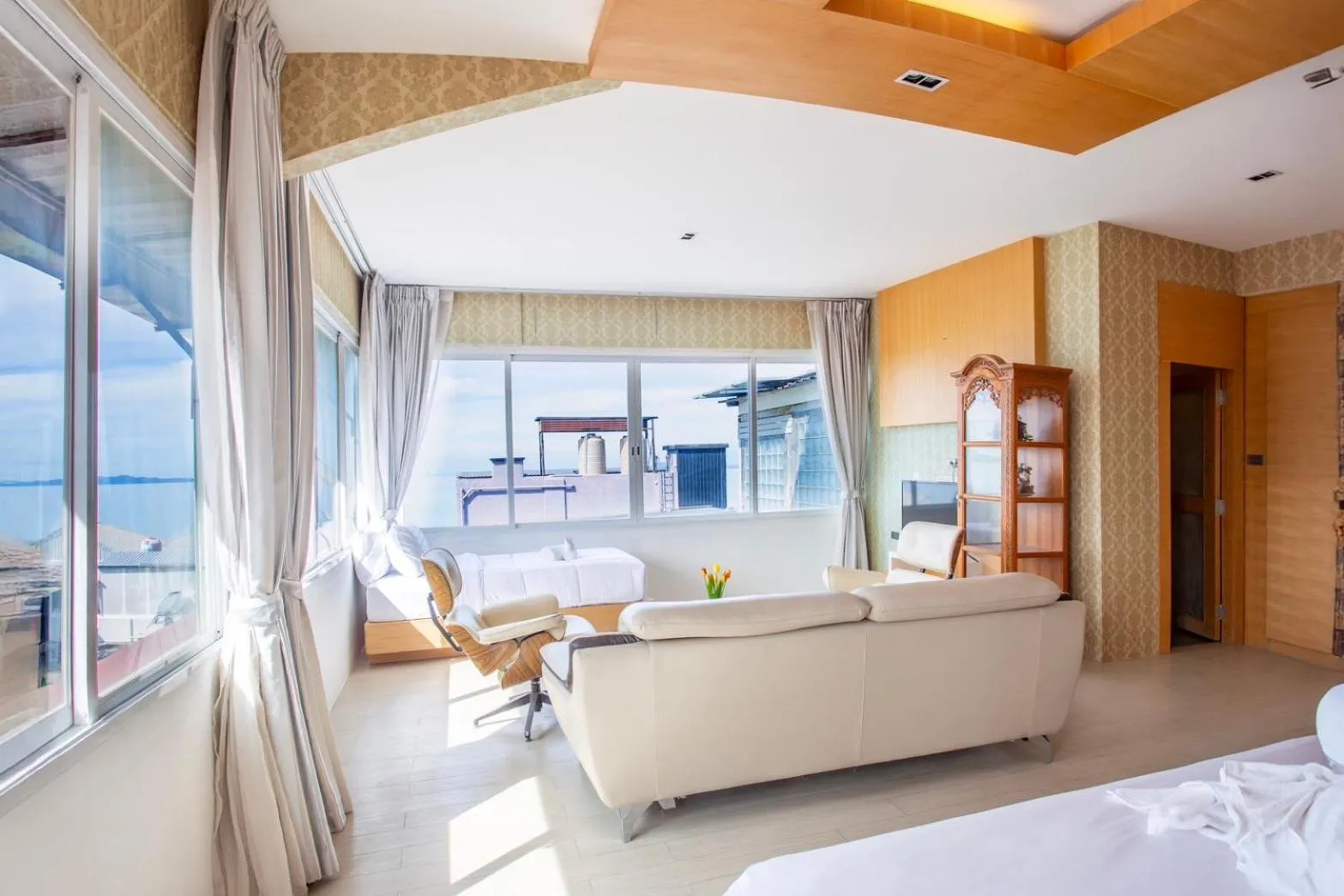 TV and multimedia, Bed in Jomtien Sands Residence