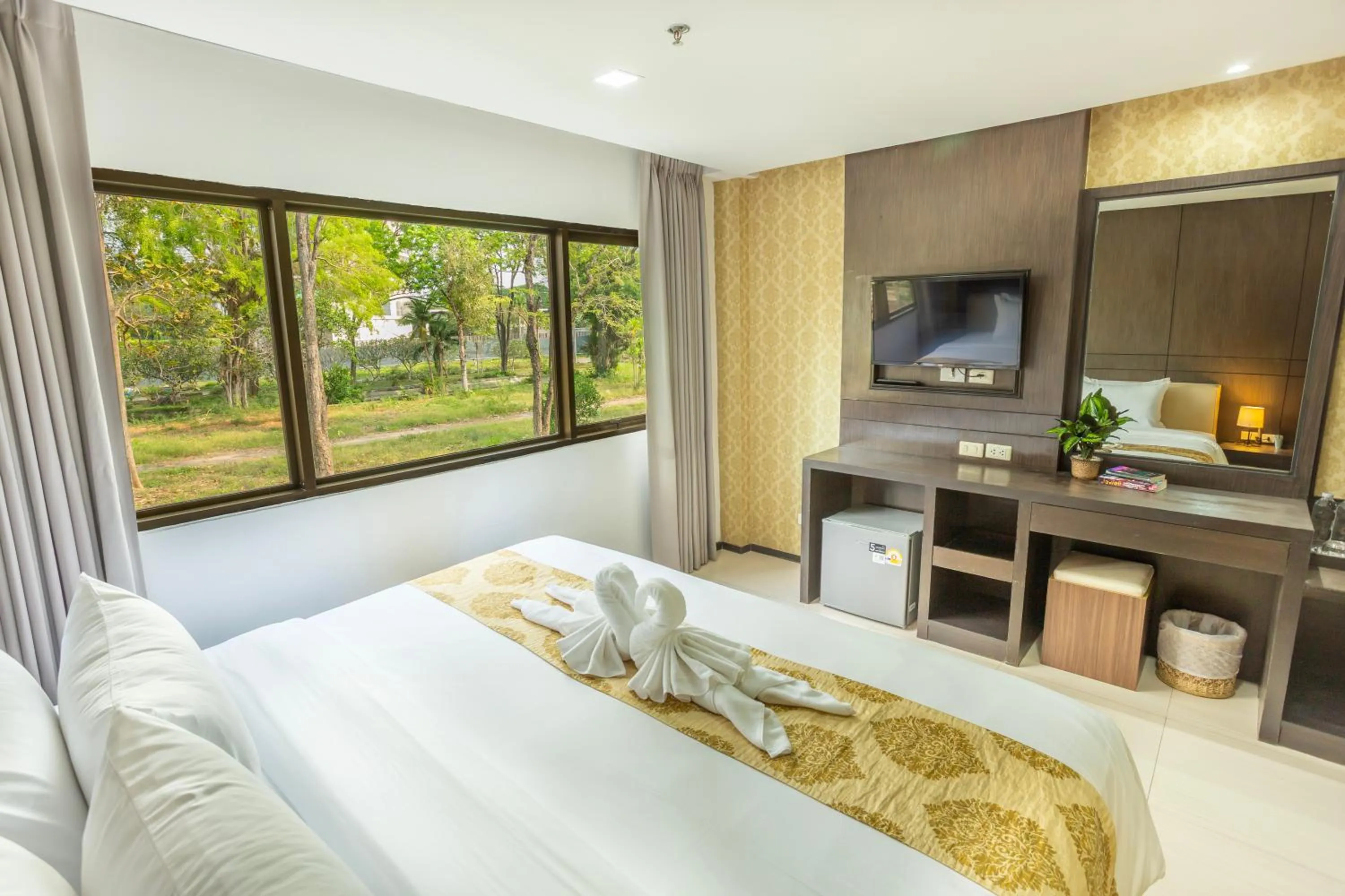 TV and multimedia, Bed in Jomtien Sands Residence