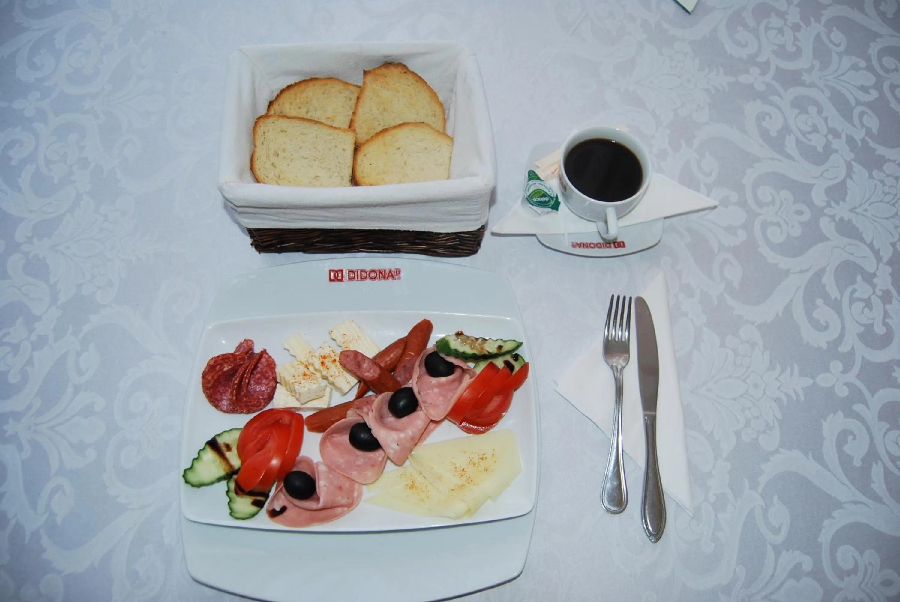 Continental breakfast in Motel Didona B