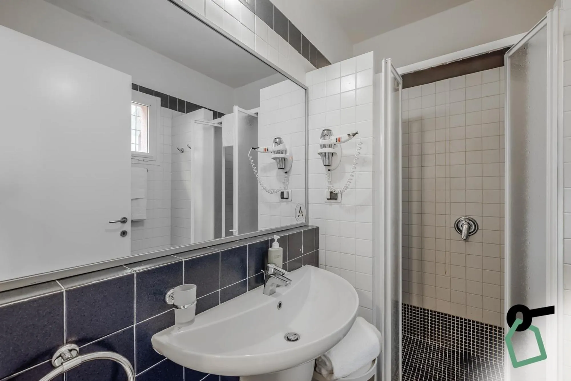 Bathroom in Hotiday Apartments Portoferraio