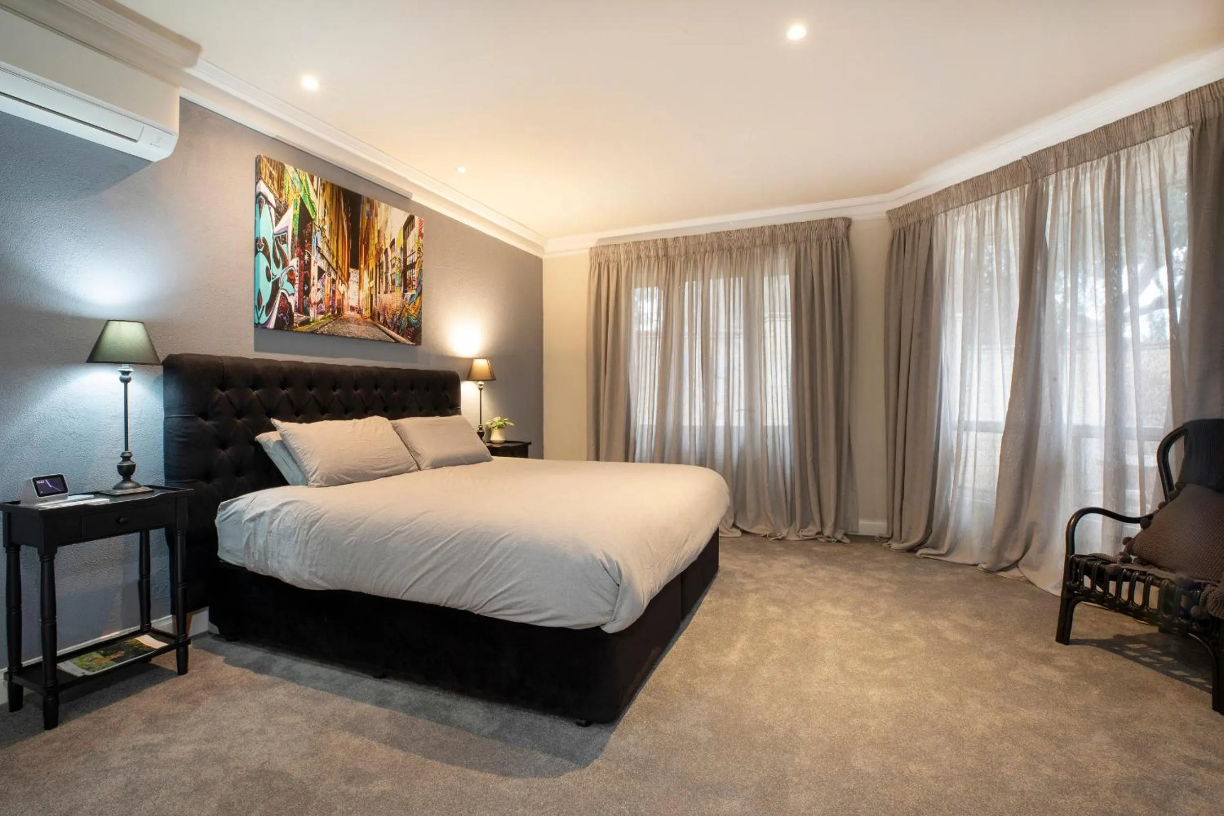 Bed in The Retreat at Stirling