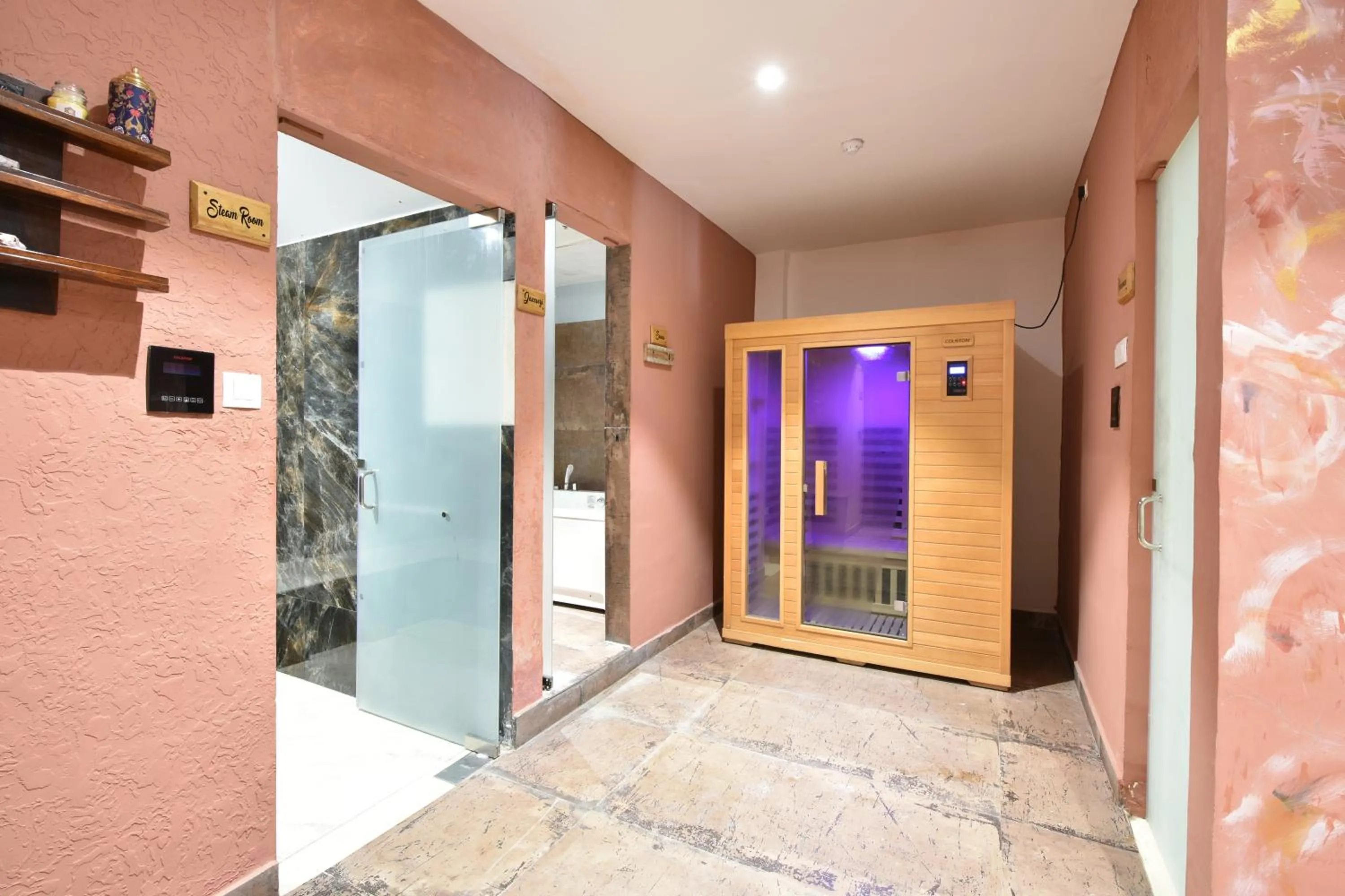 Steam room in Tiaraa Jujurana Resort & Spa