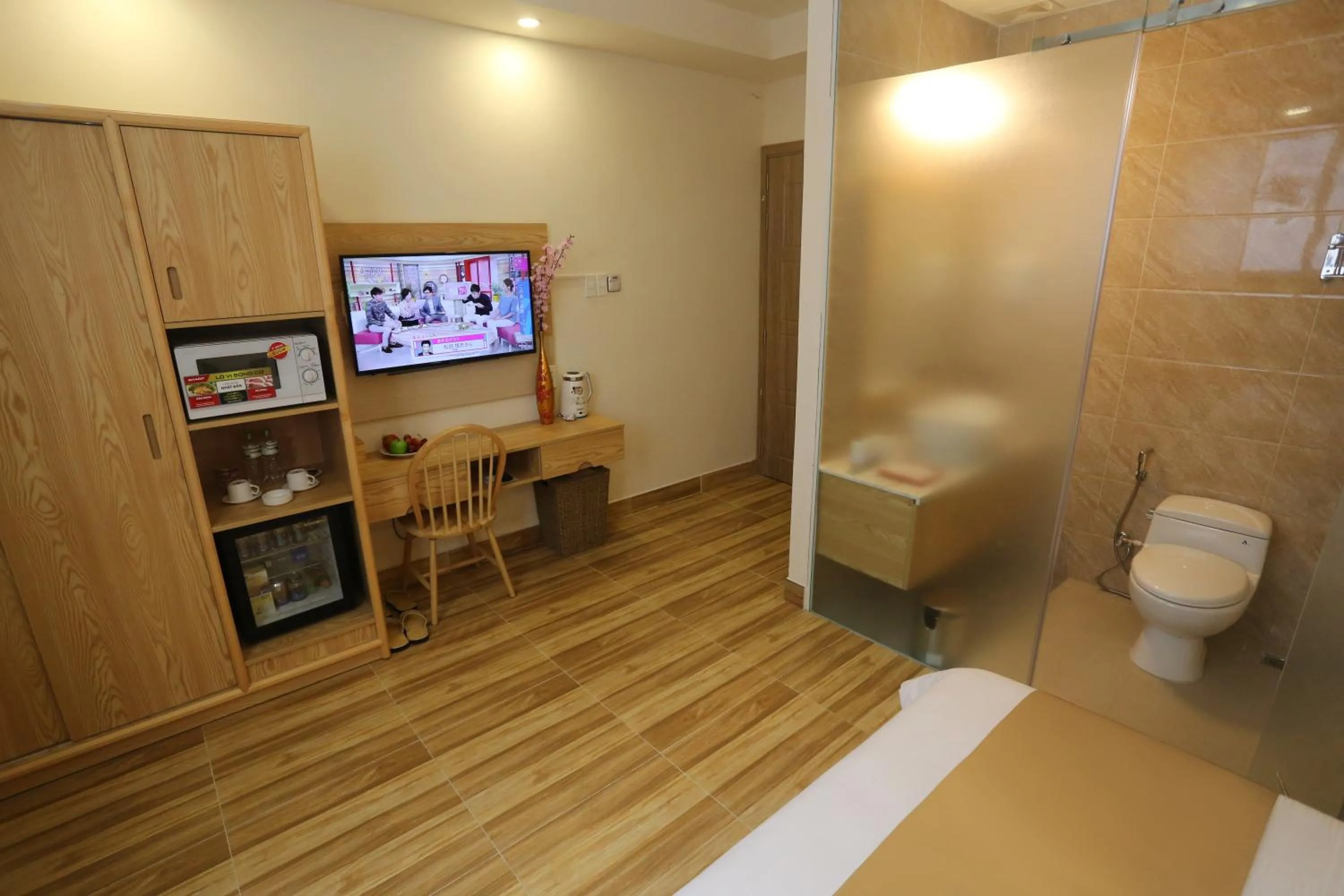 Bed in Thuy Sakura Hotel & Serviced Apartment