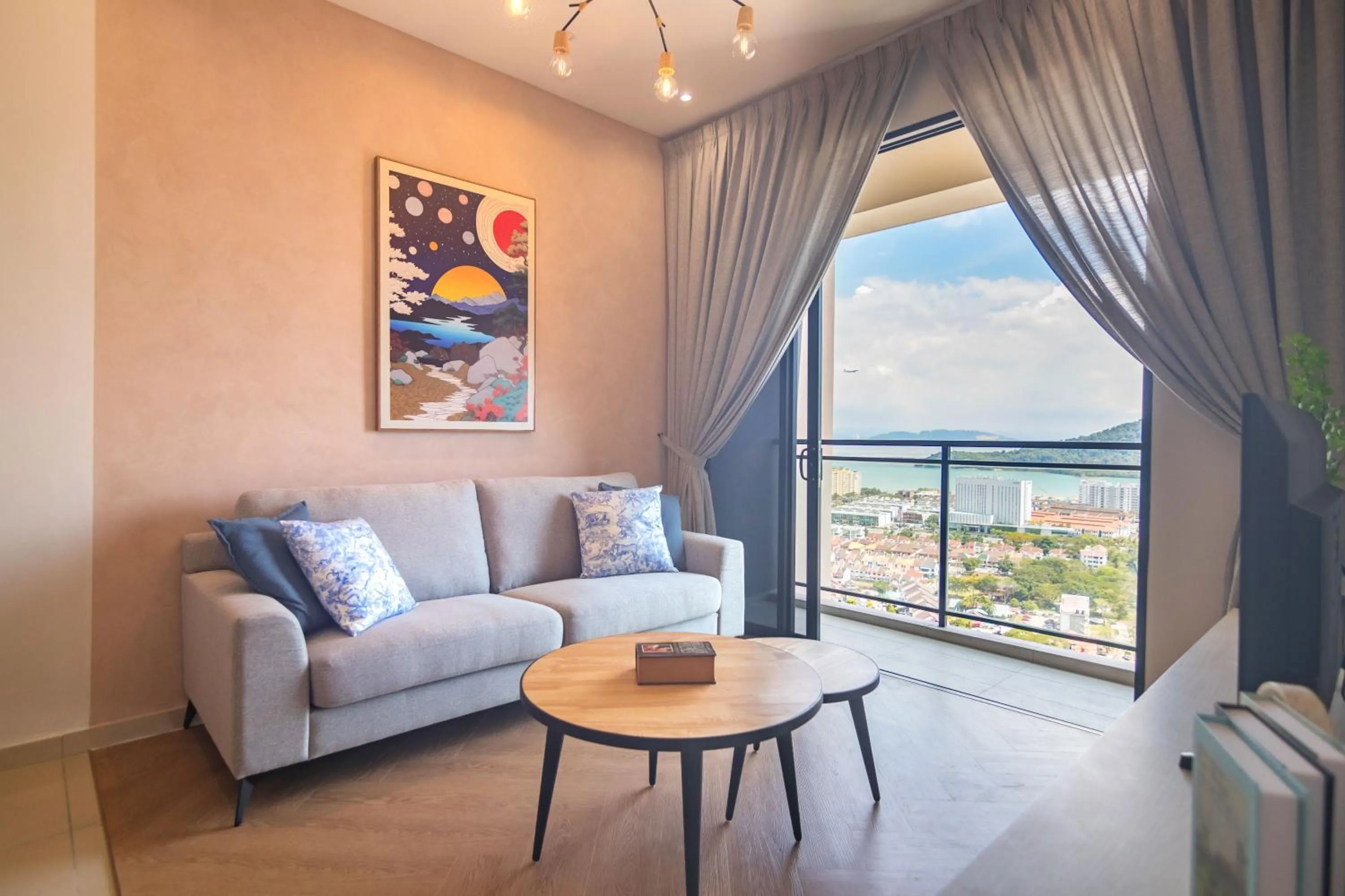 Iconic Regency by Stellar ALV