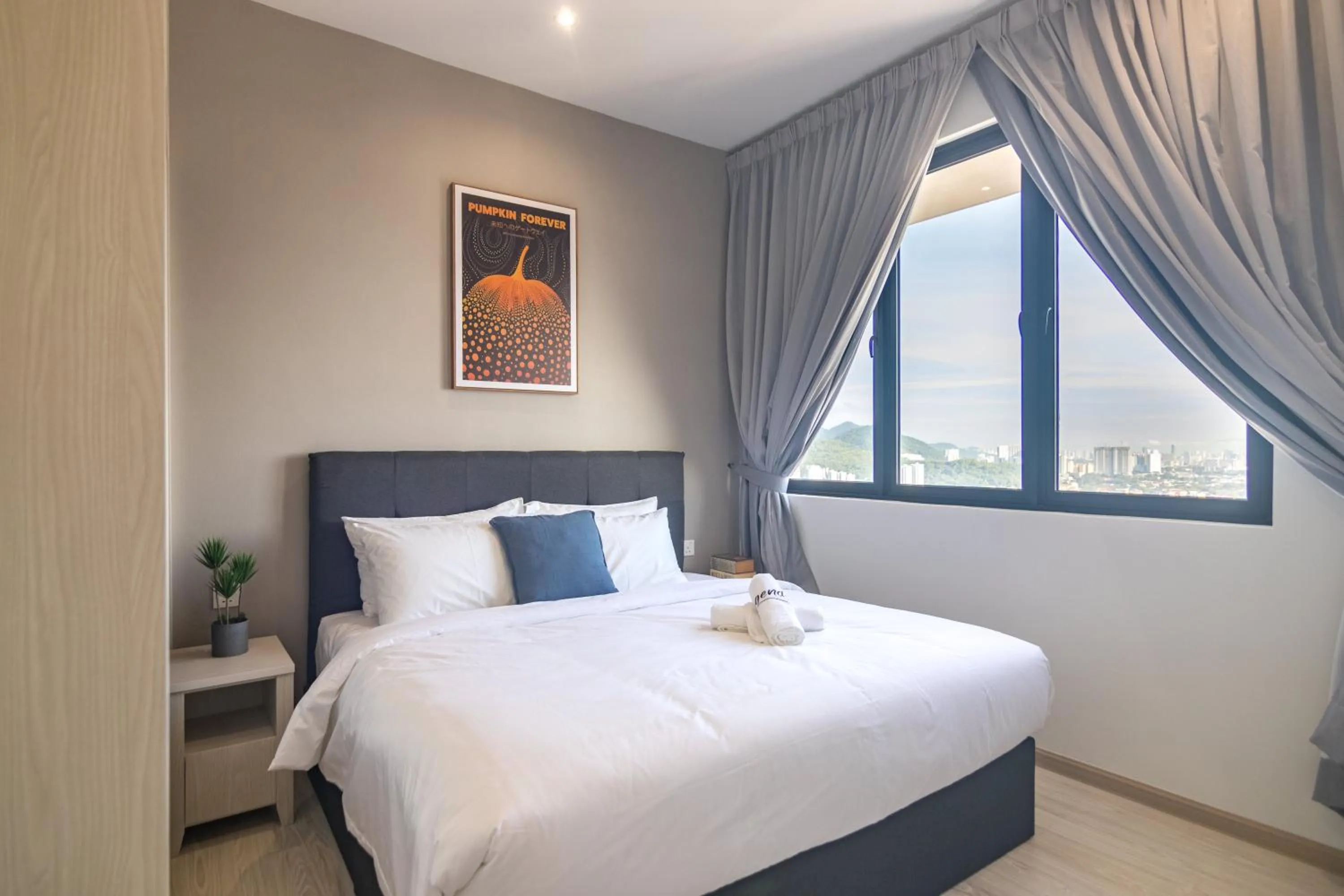 Bed in Iconic Regency by Stellar ALV