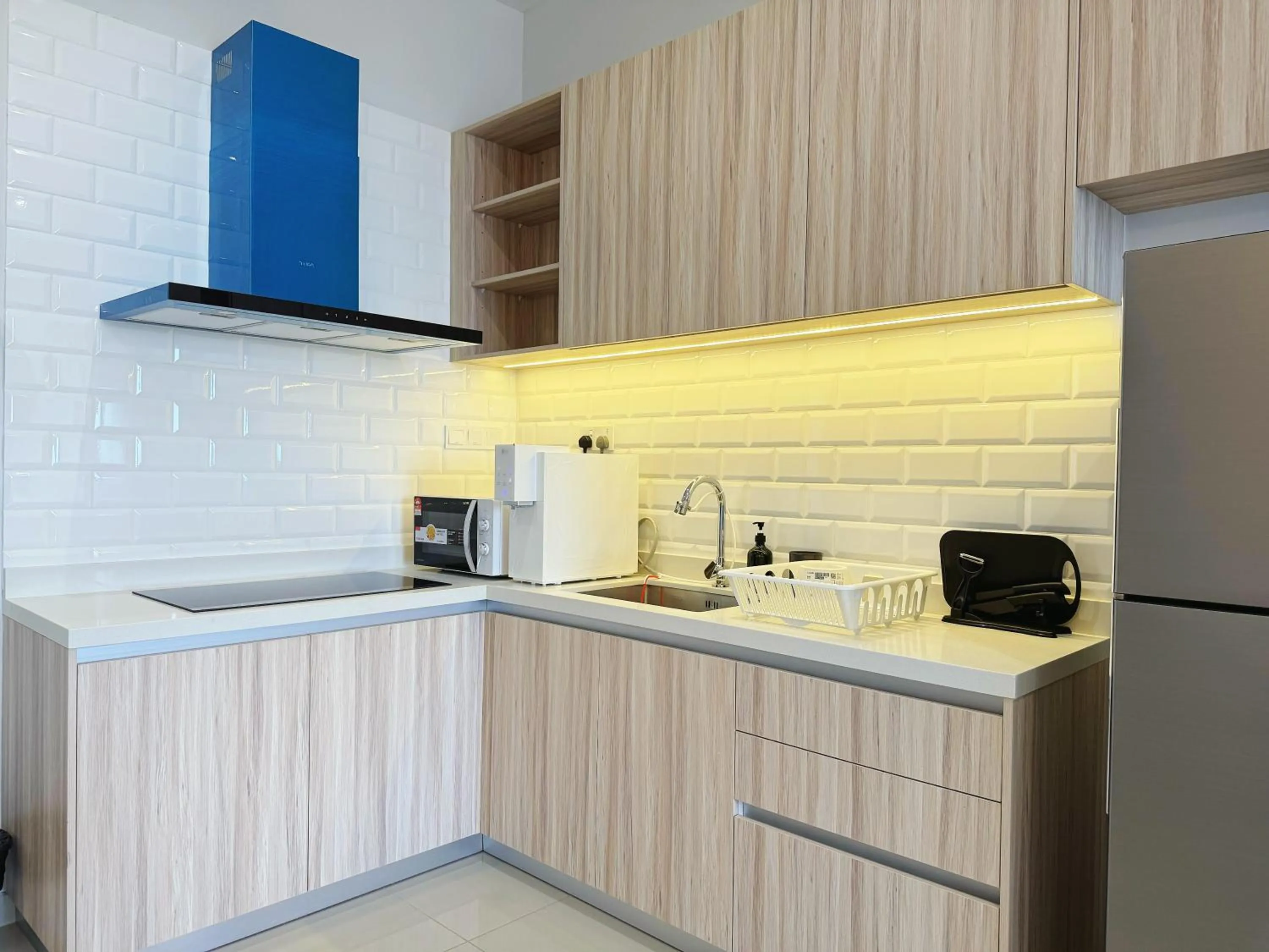 Kitchen or kitchenette in Iconic Regency by Stellar ALV