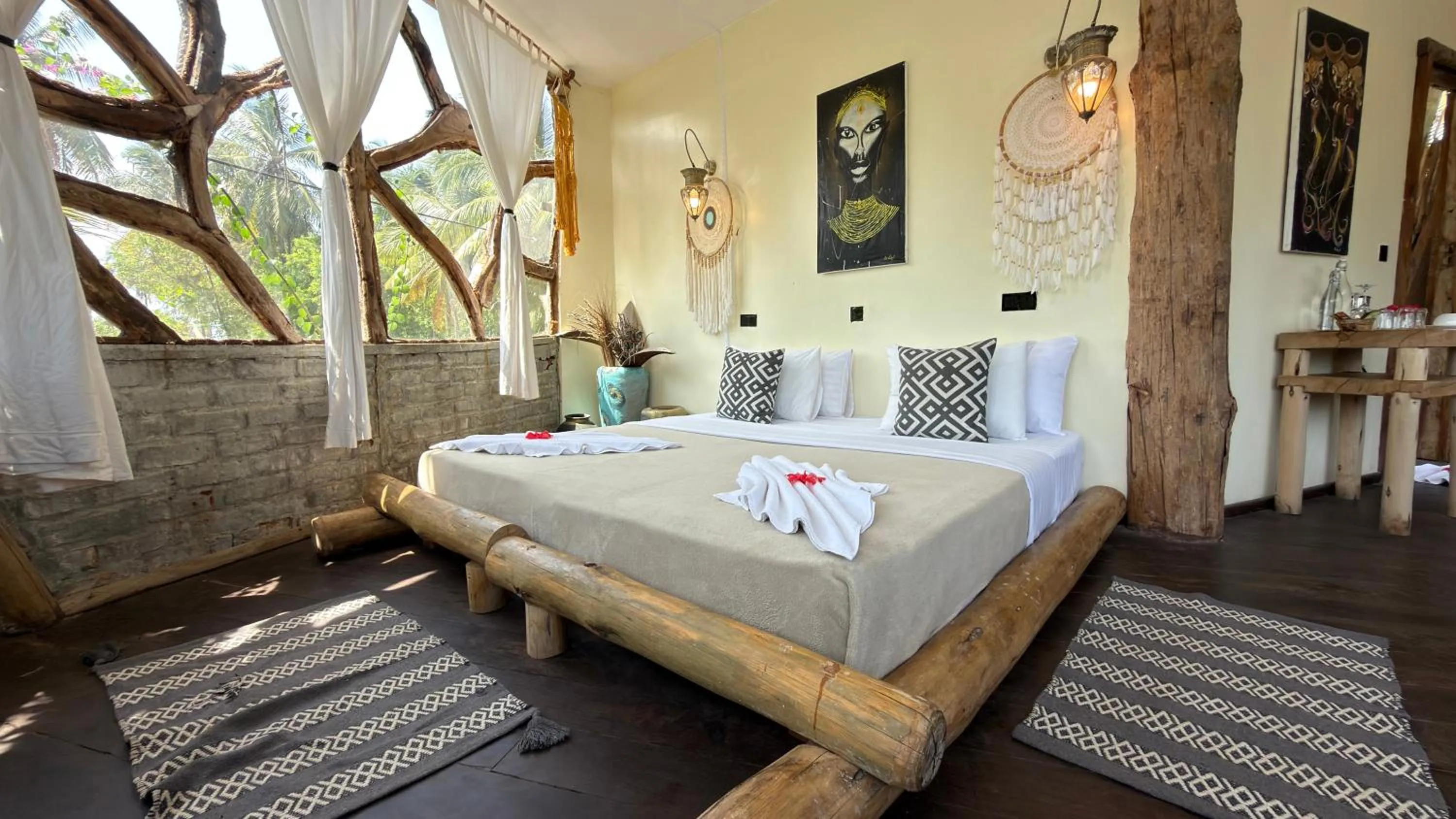 Bed in The Nest Tropical Oasis Resort