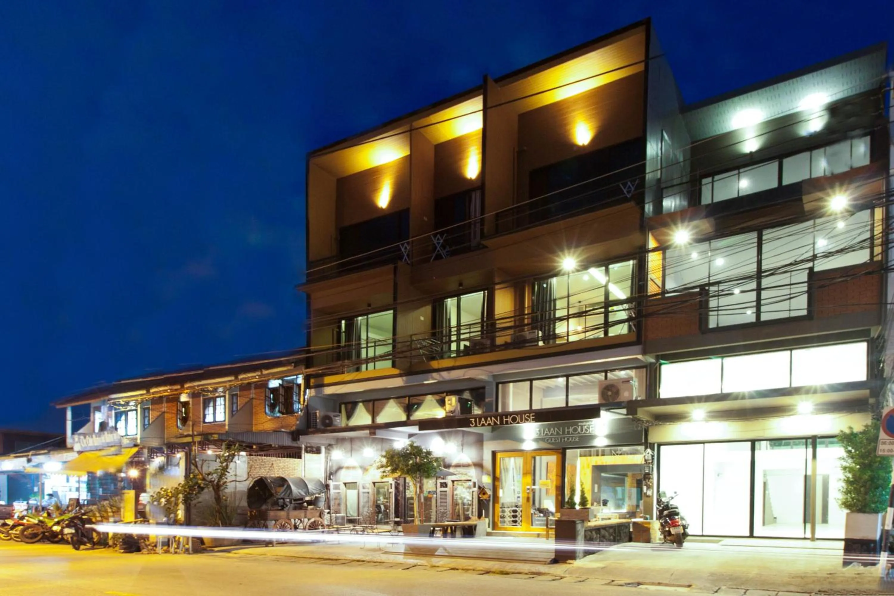 Property building in 3 Laan House