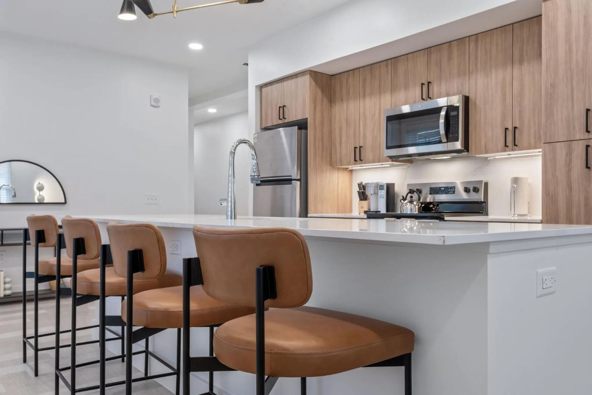 Kitchen or kitchenette in The Continental, powered by Placemakr - Downtown - Market Square