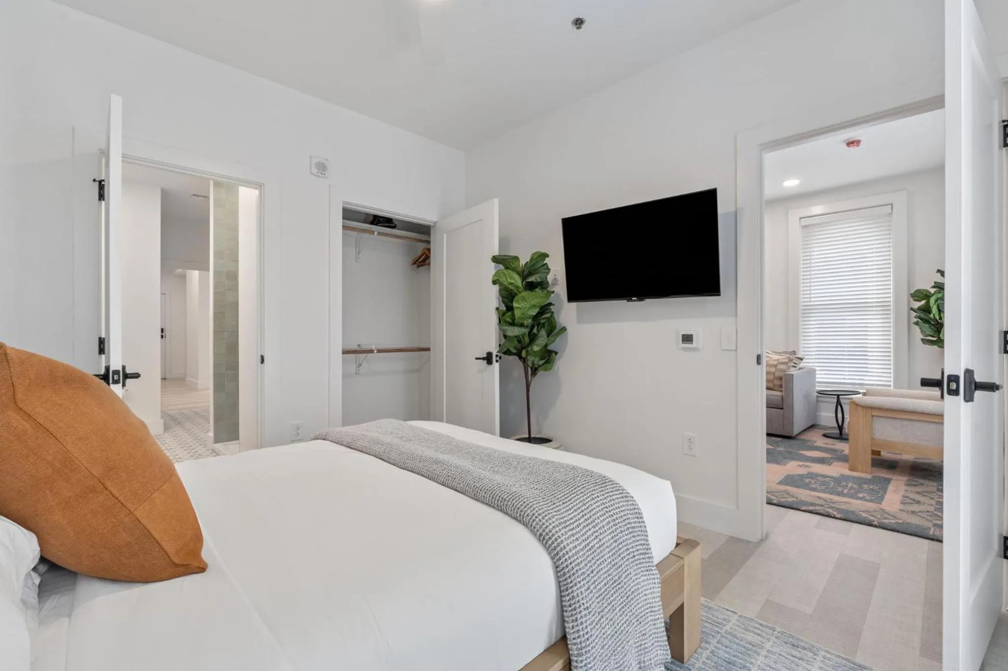 Bed in The Continental, powered by Placemakr - Downtown - Market Square