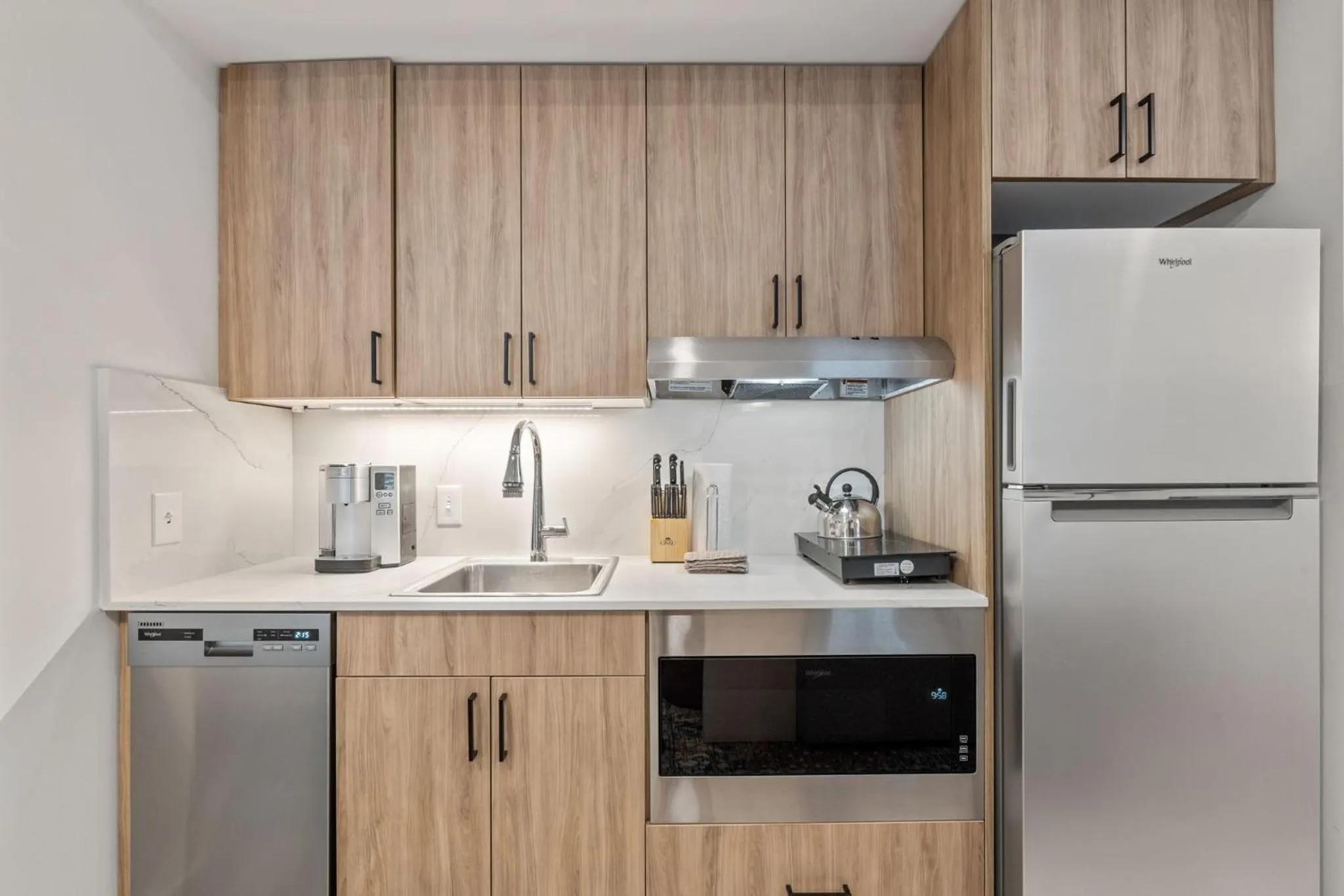 kitchen in The Continental, powered by Placemakr - Downtown - Market Square