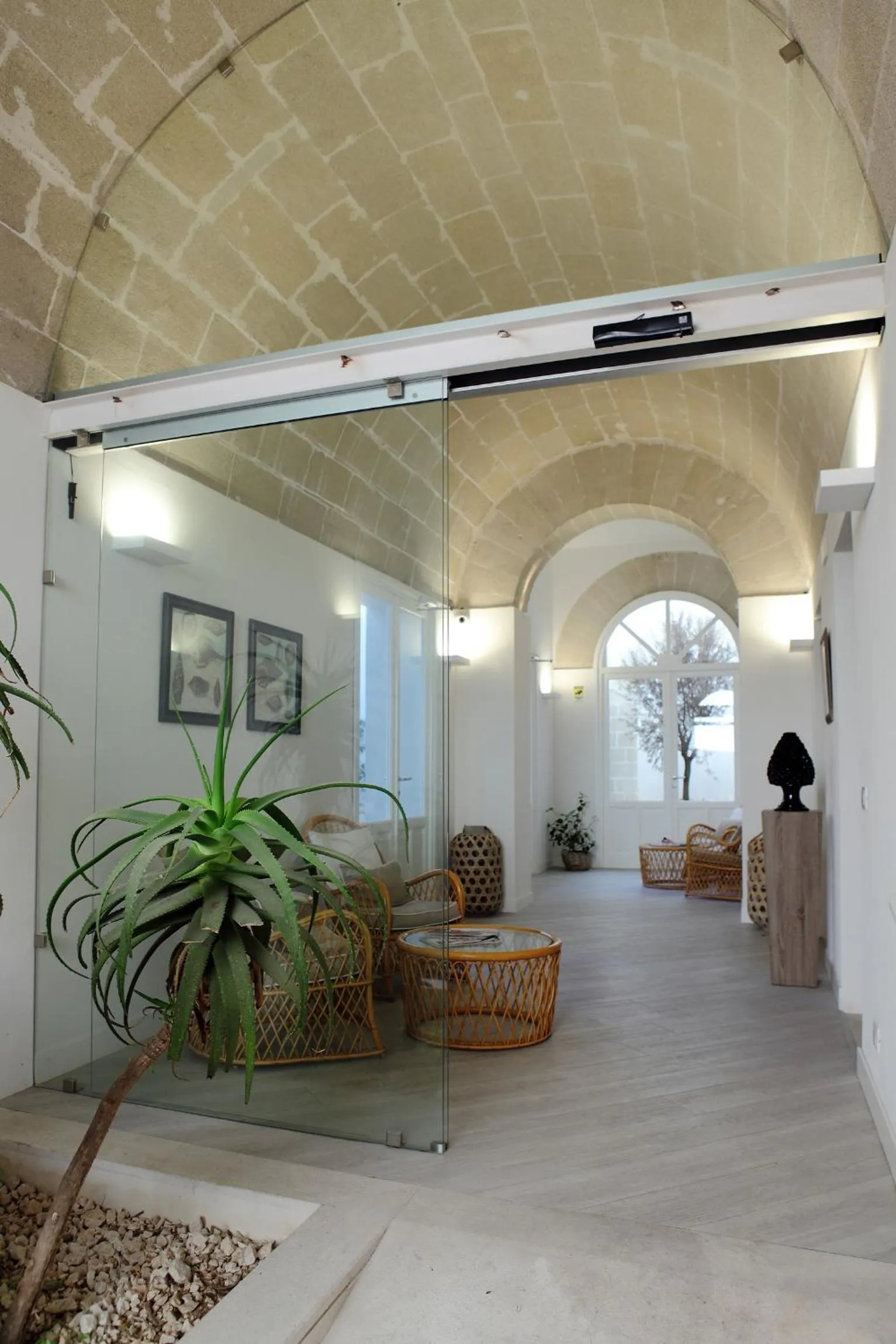 Facade/entrance in Aegusa Hotel