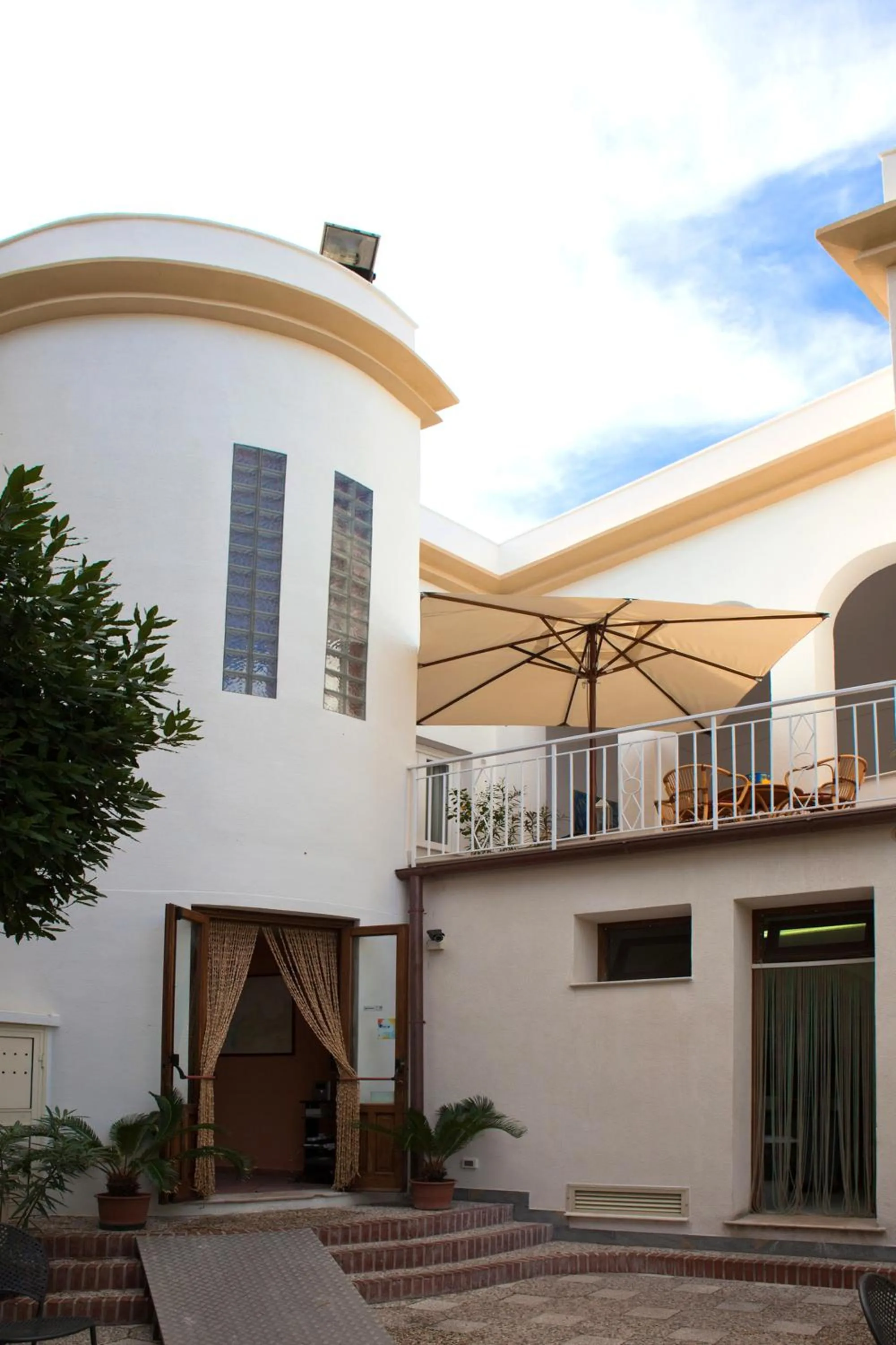 Facade/entrance in Aegusa Hotel