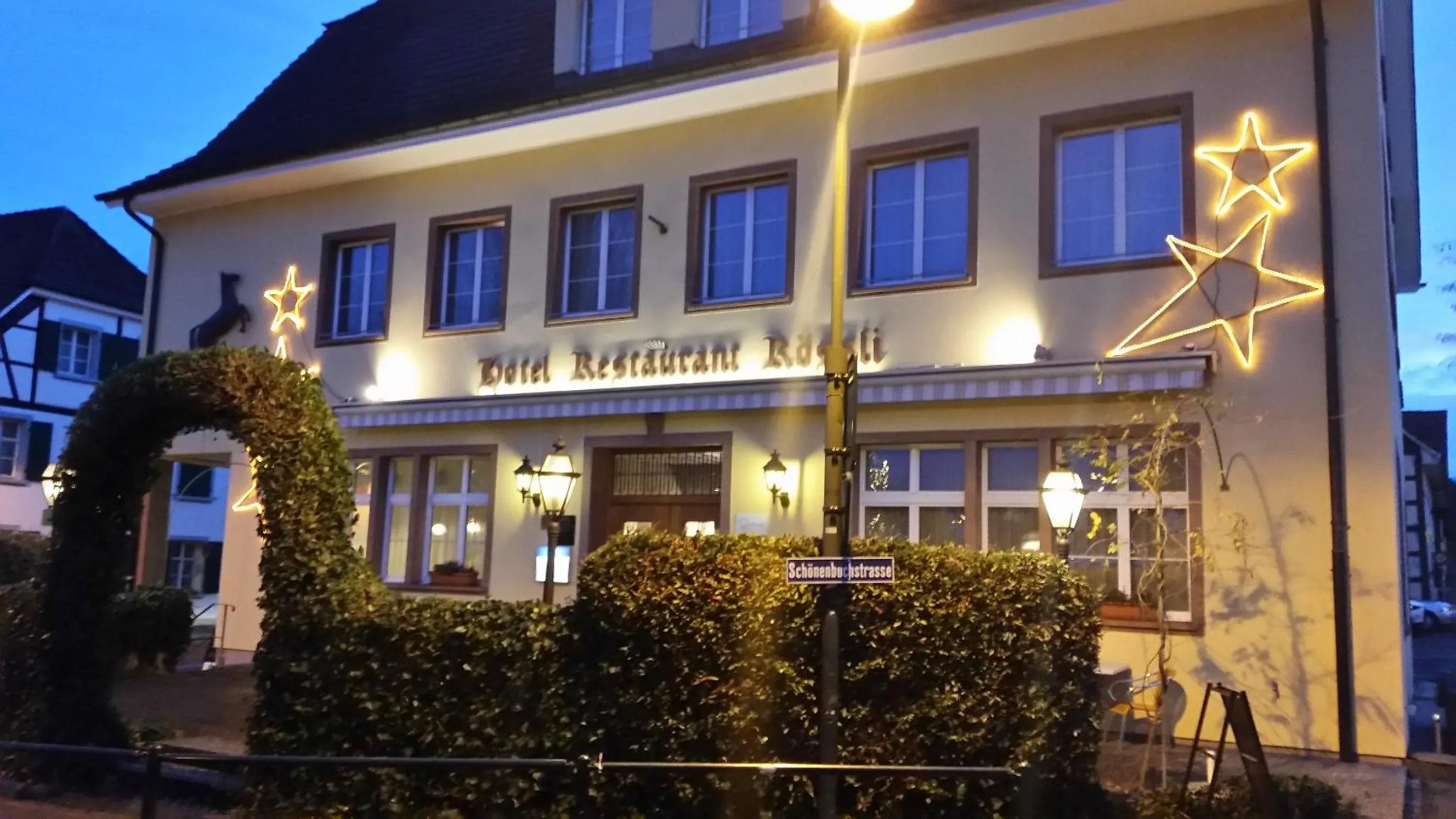 Facade/entrance in Hotel Rössli