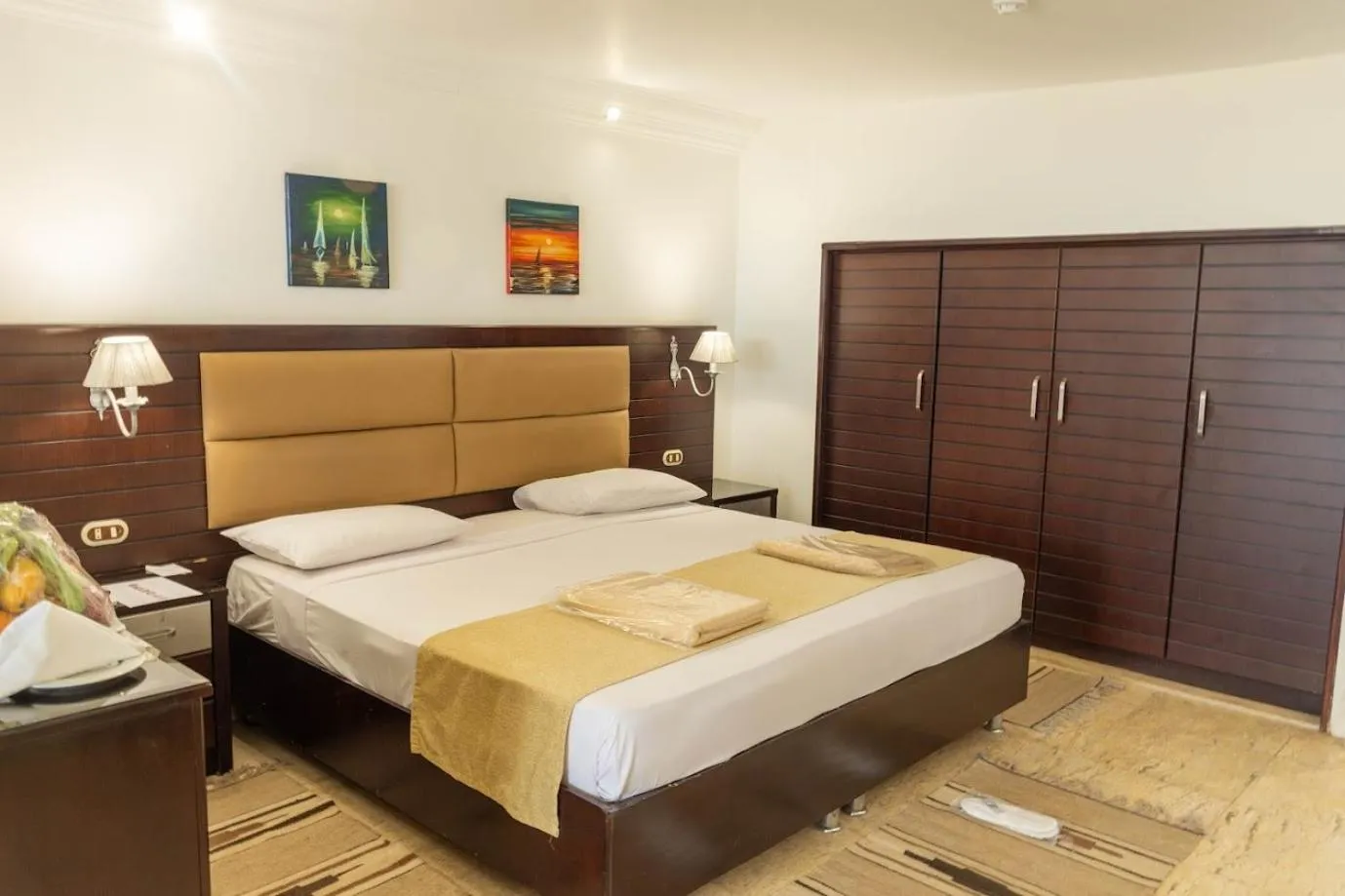 Bed in Cataract Layalina Naama Bay