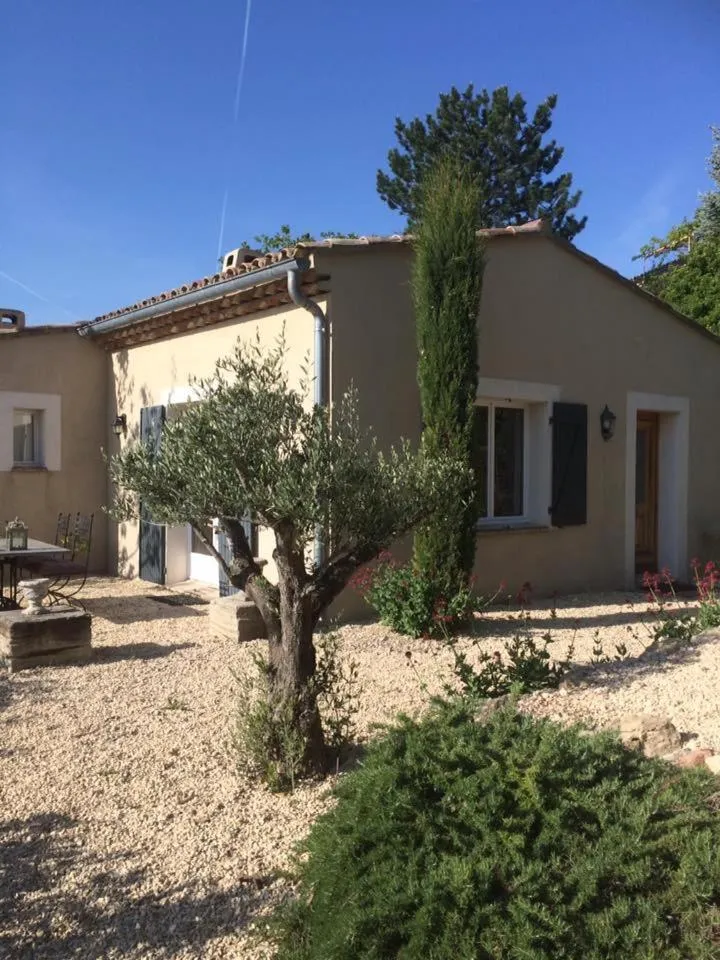 Decorative detail in "Le Vent d'Étoile" B&B and Guesthouses