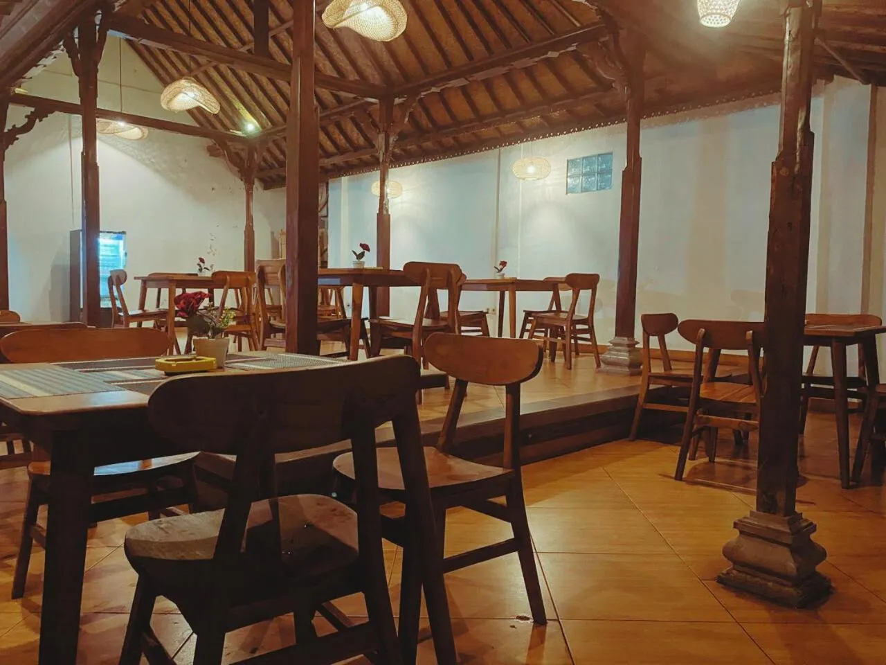 Restaurant/places to eat in Gianyar Hotel