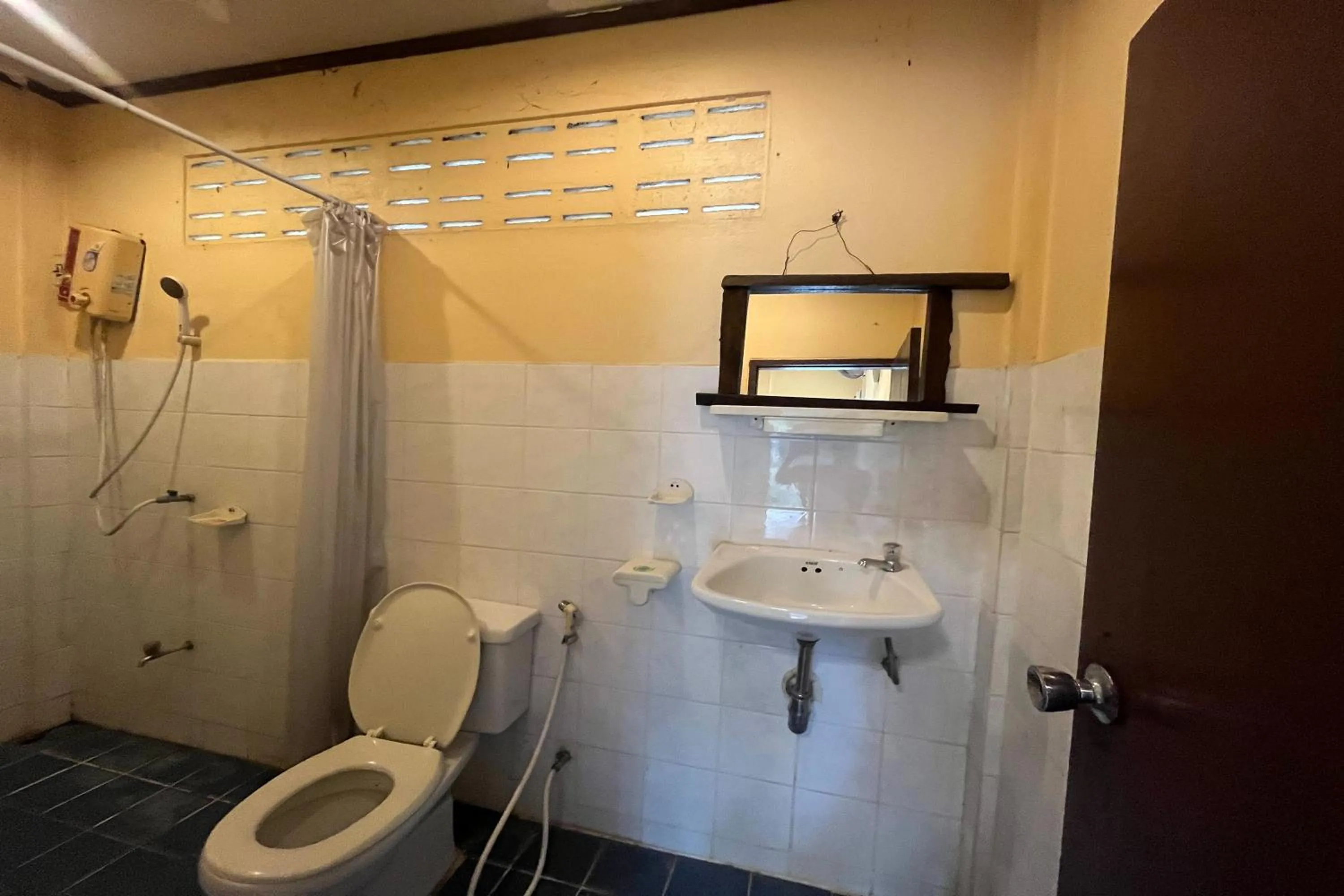 Bathroom in PAI Hillside Resort