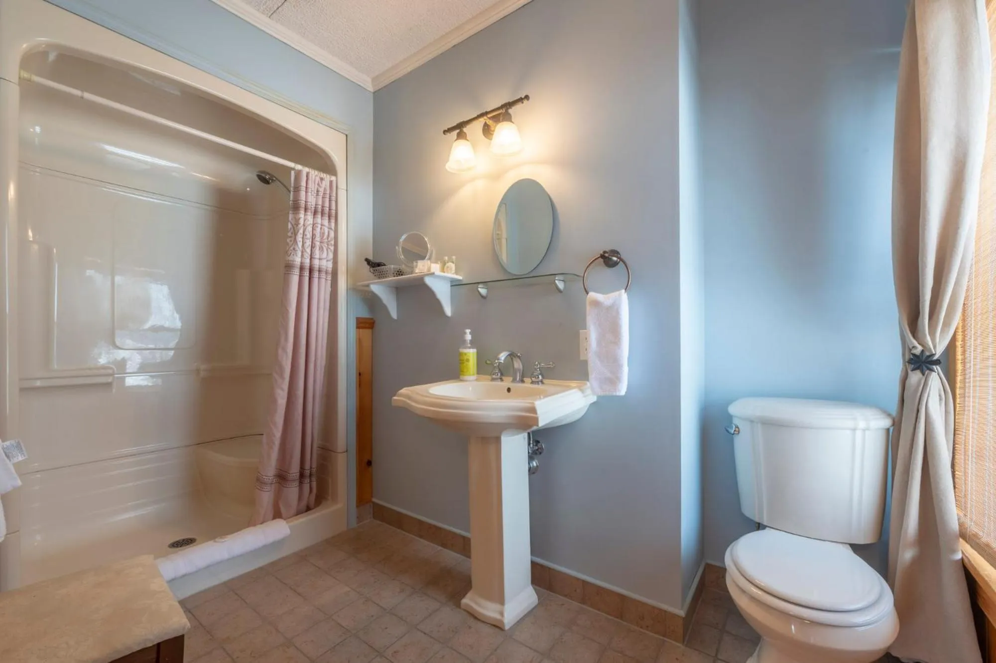 Bathroom in Auberge l'Intermède du lac