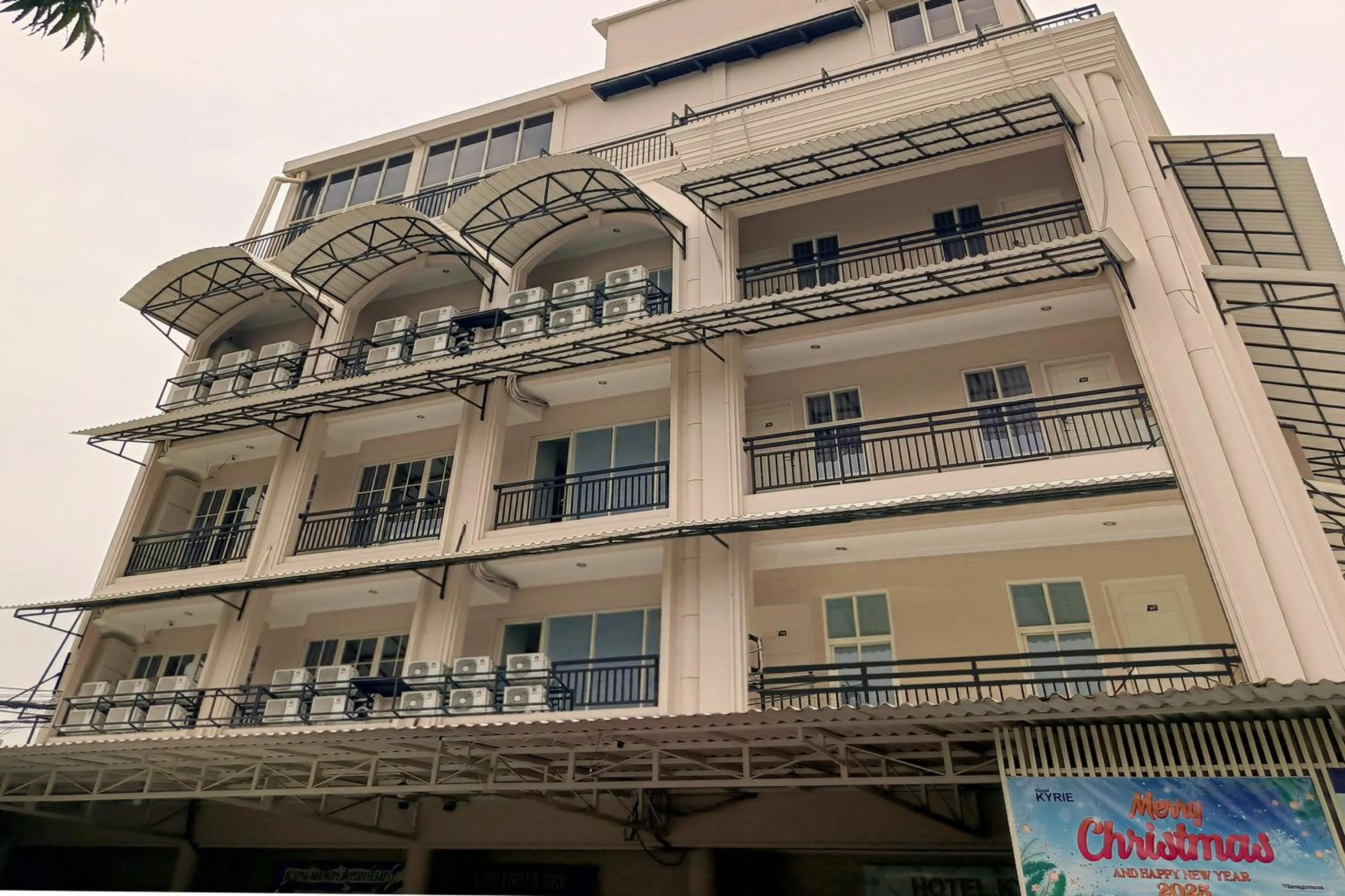 Property building in Kyrie Hotel