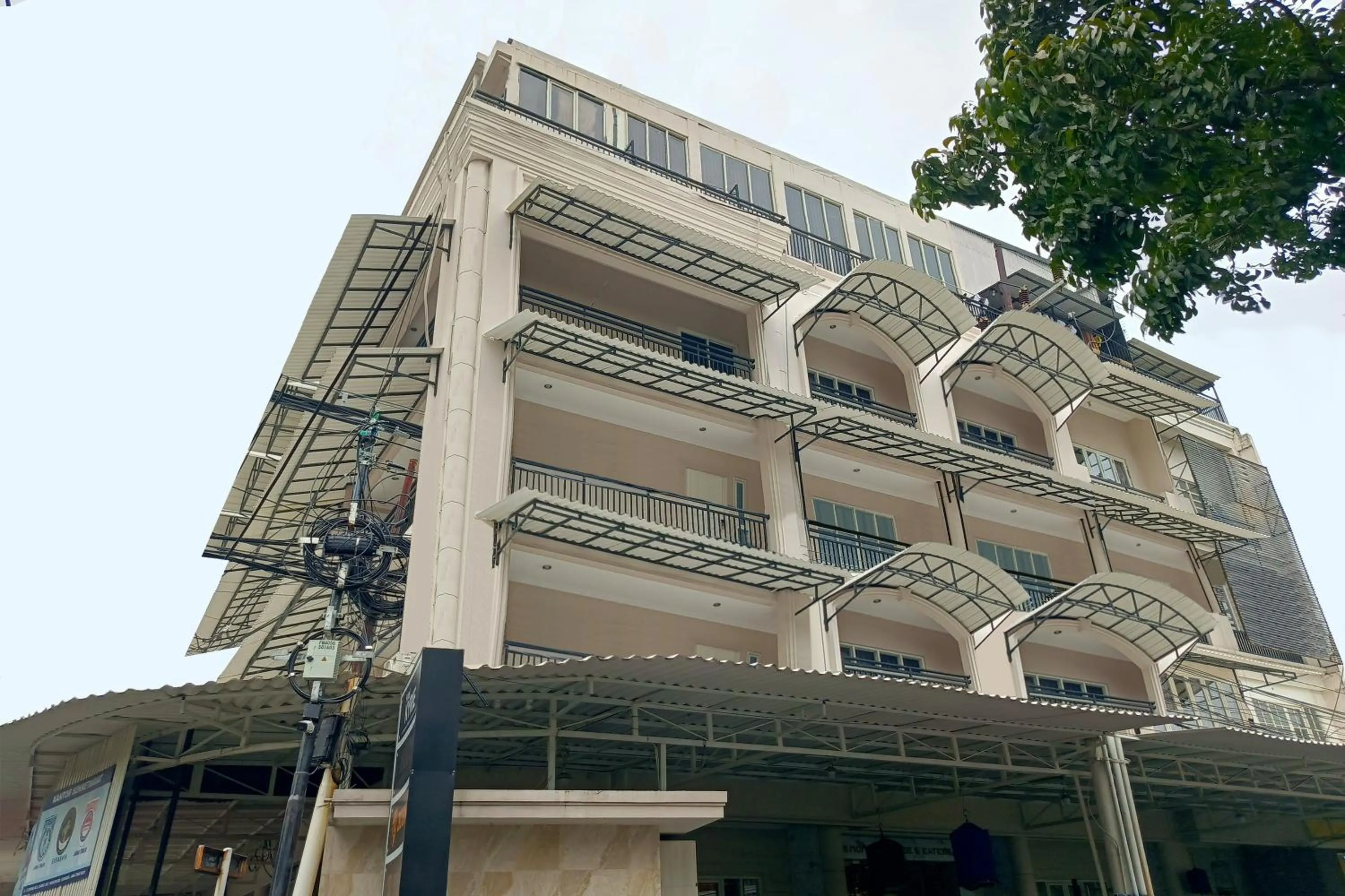 Property building in Kyrie Hotel