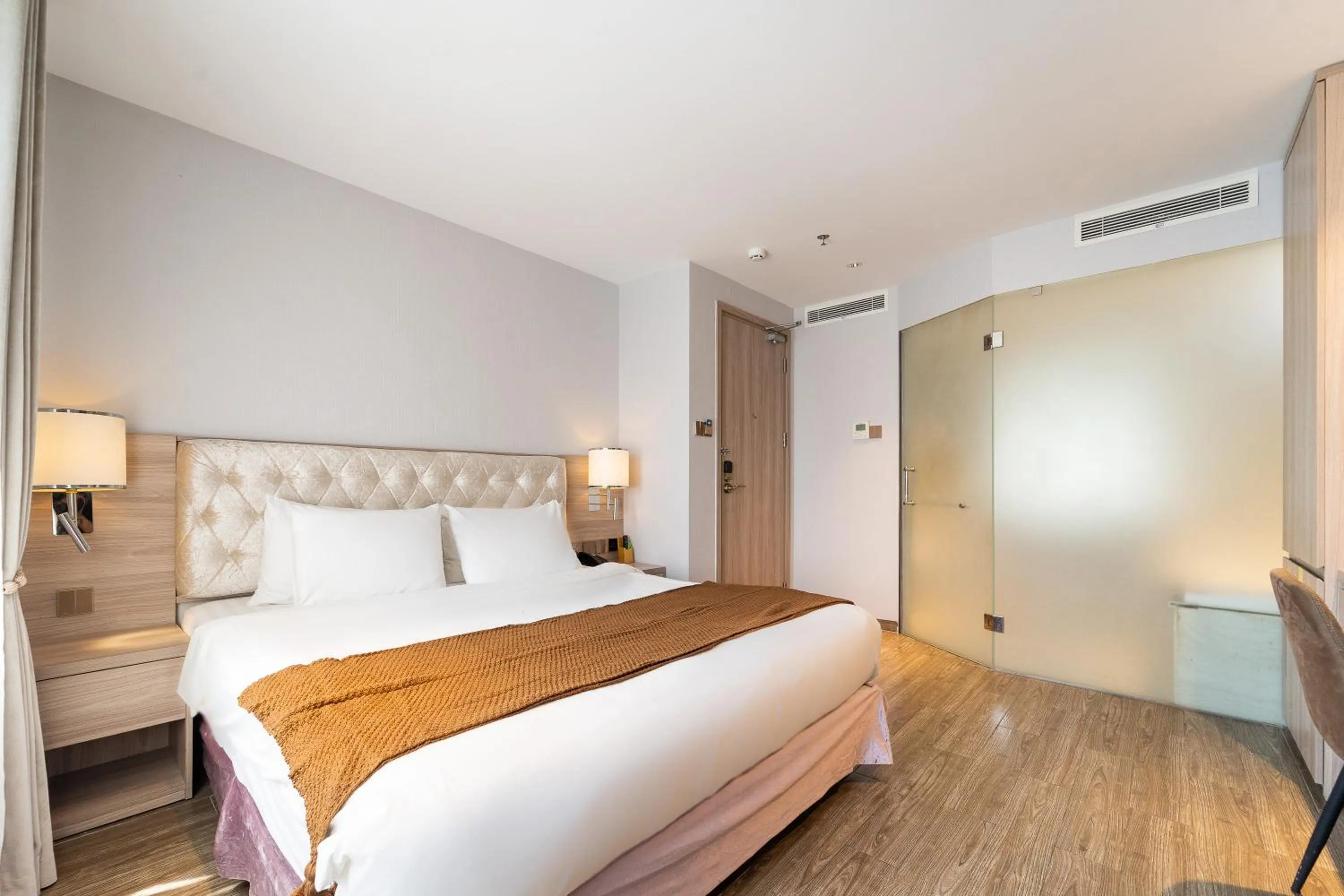 Bedroom, Bed in Nicecy Hotel Suites & Spa