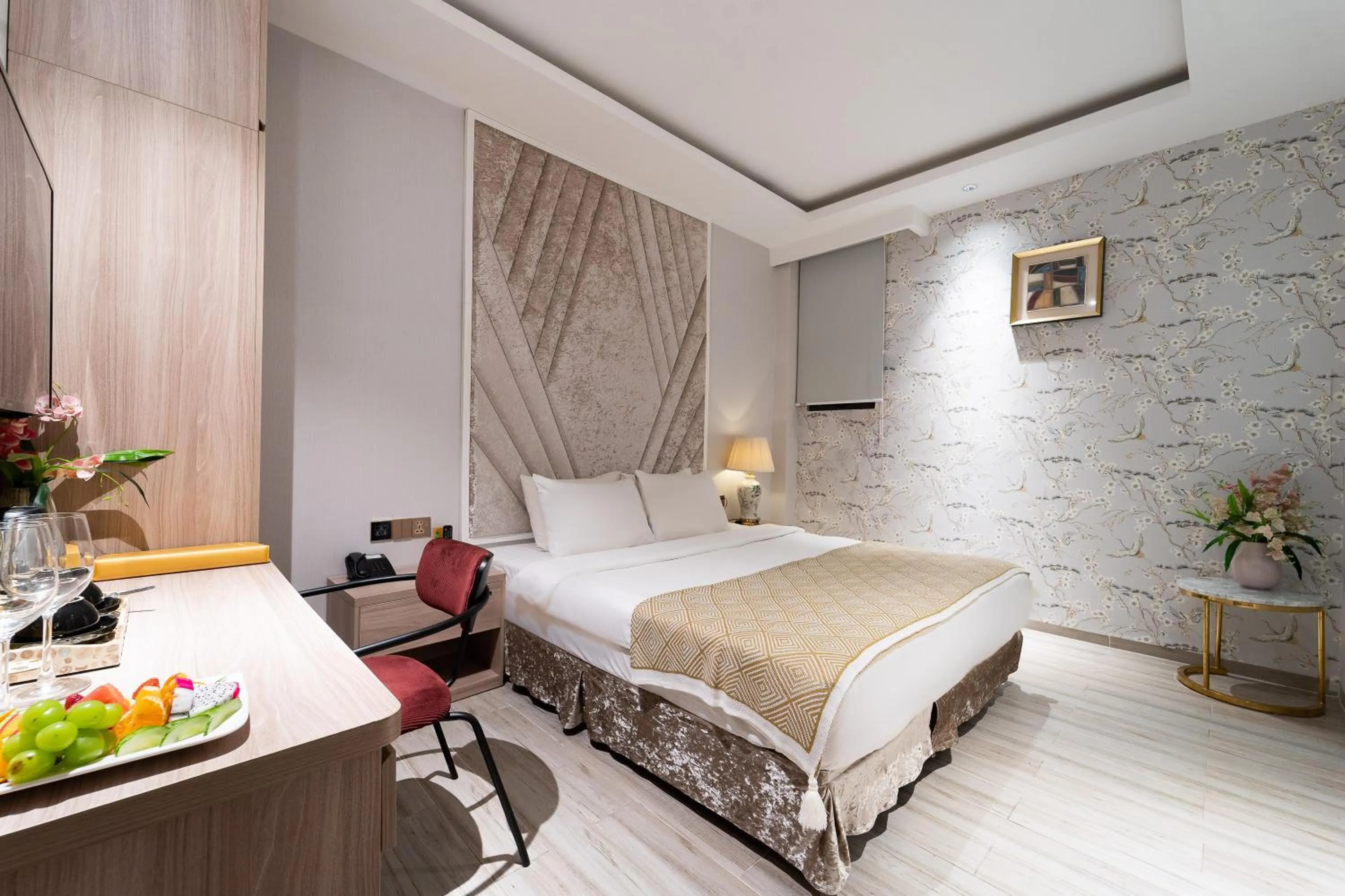 Bed in Nicecy Hotel Suites & Spa